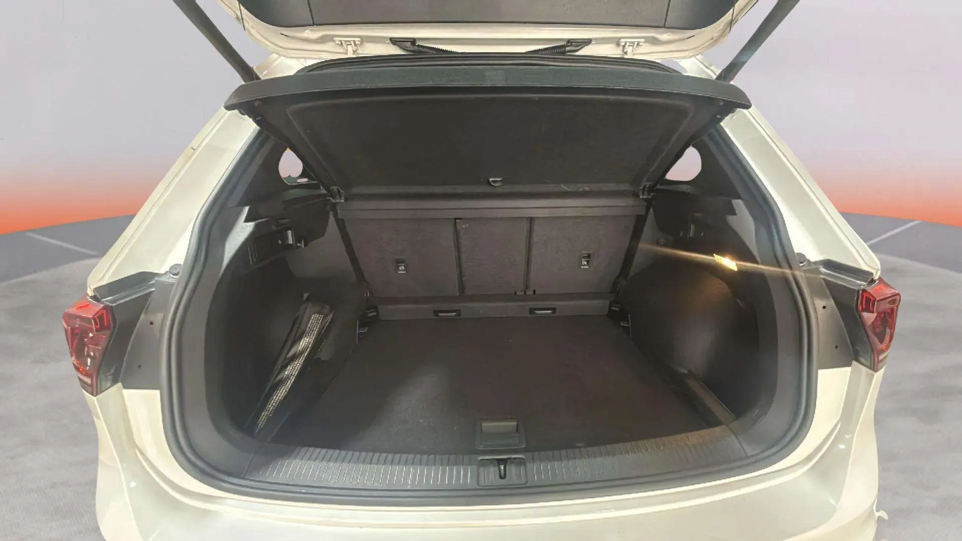 Volkswagen Tiguan Sport 2.0 TDI 4Motion DSG - foto 16
