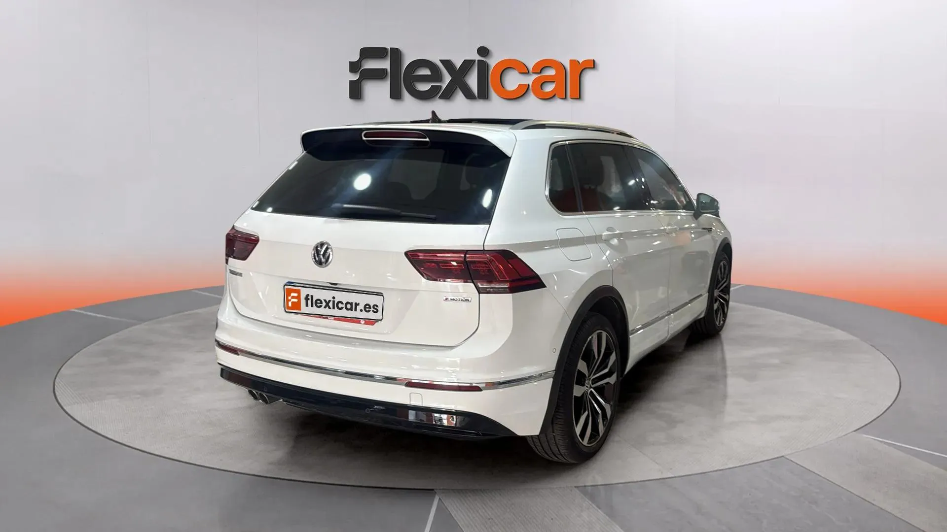 Volkswagen Tiguan Sport 2.0 TDI 4Motion DSG - foto 7