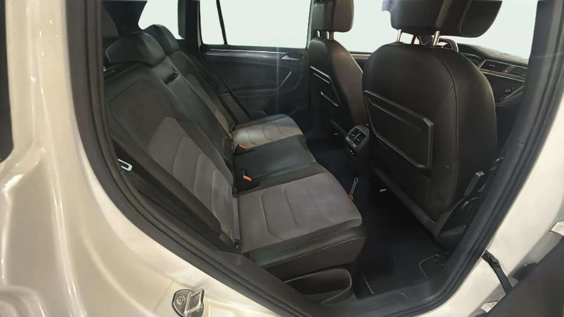 Volkswagen Tiguan Sport 2.0 TDI 4Motion DSG - foto 15
