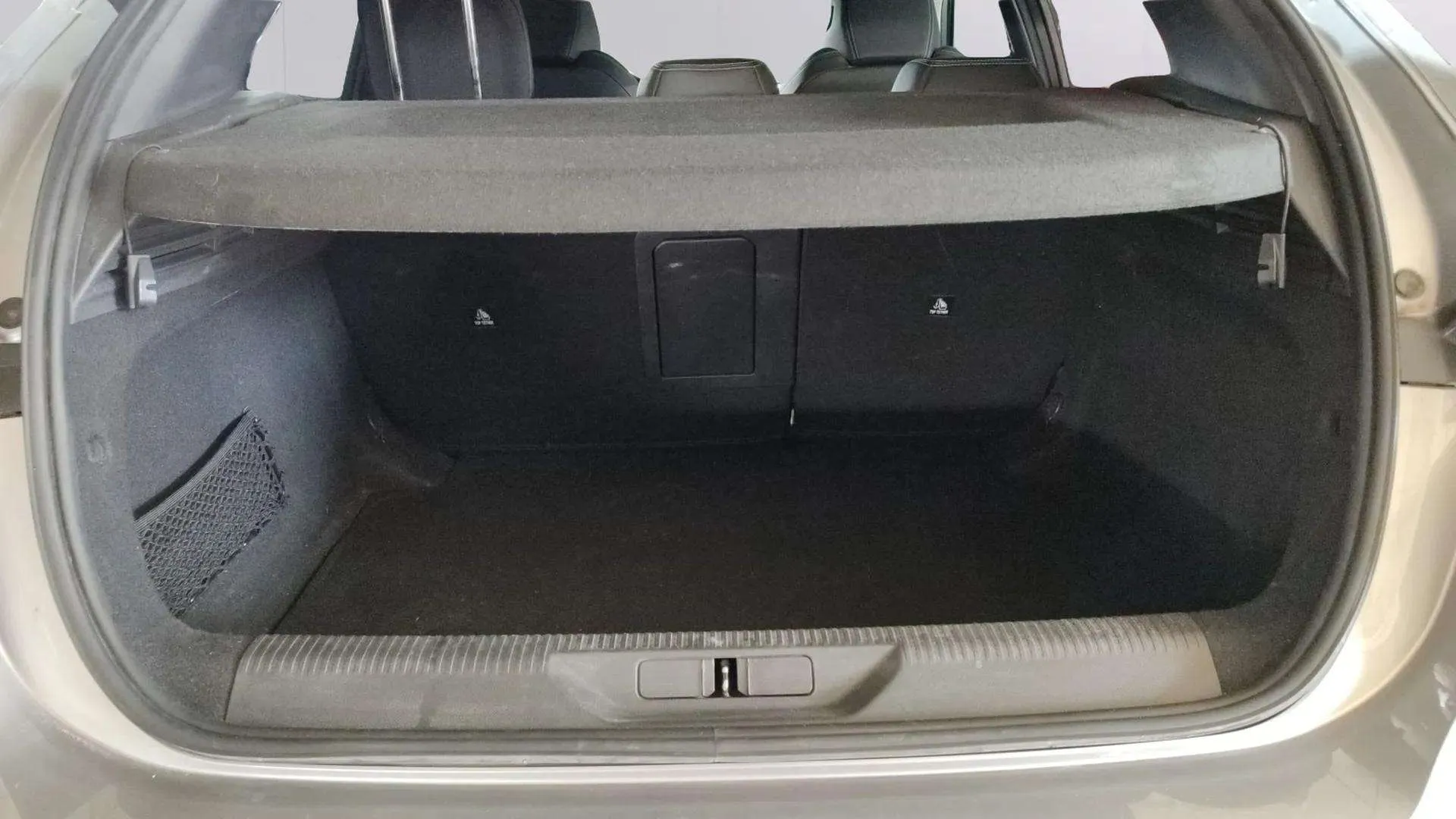 Peugeot 308 Allure Pack BlueHDi 130 EAT8 - foto 23