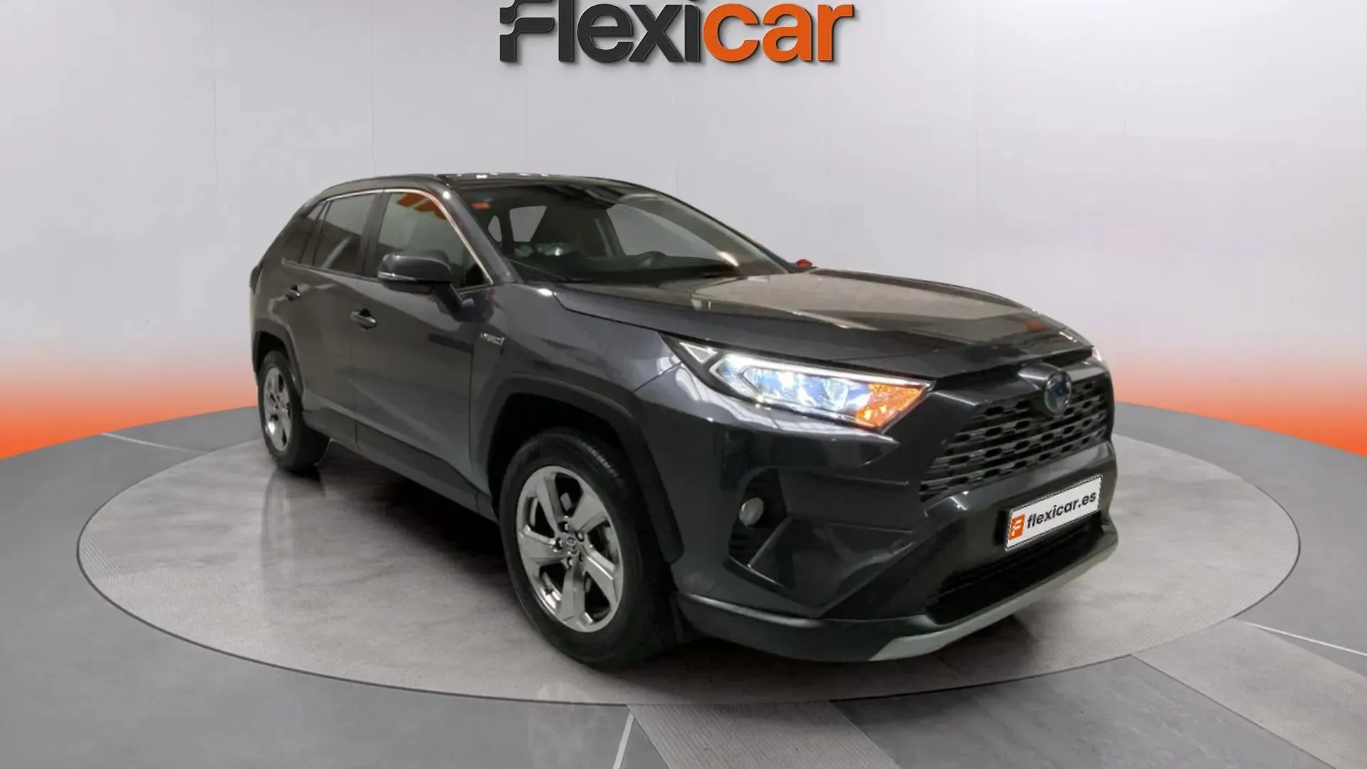 Toyota RAV4 2.5l 220H Advance