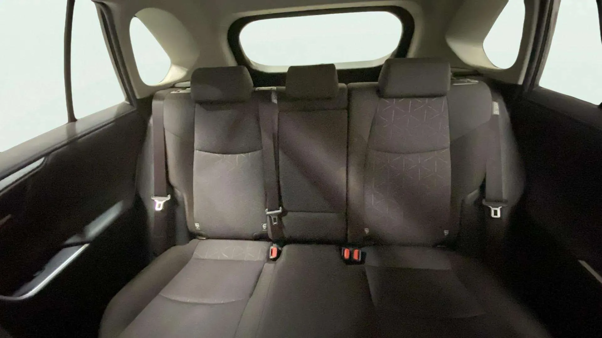 Toyota RAV4 2.5l 220H Advance - foto 13