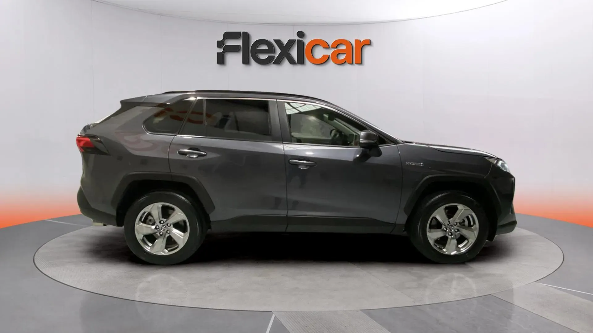 Toyota RAV4 2.5l 220H Advance - foto 8