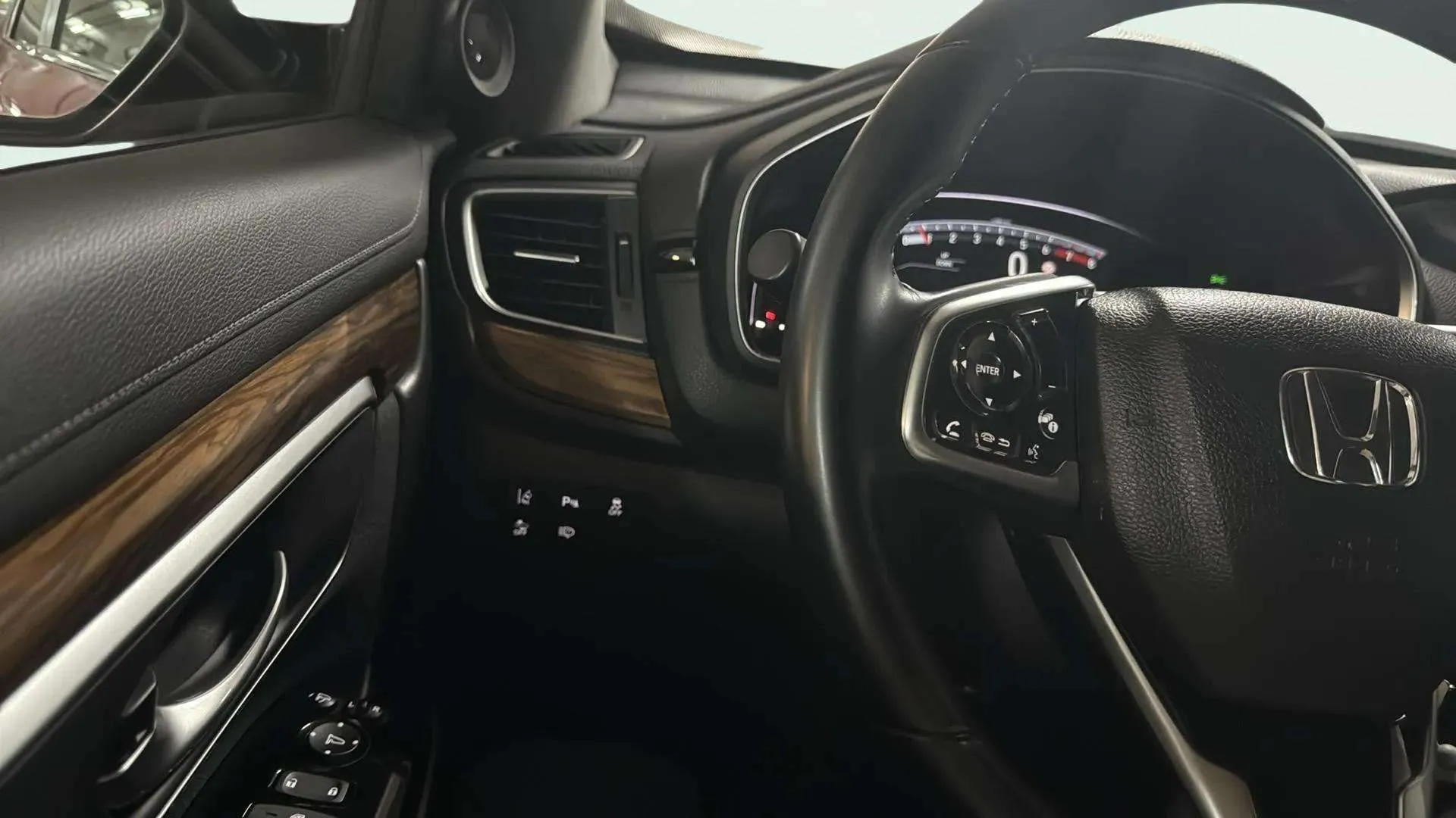Honda CR-V 1.5 VTEC Turbo 4x2 Elegance Navi - foto 17