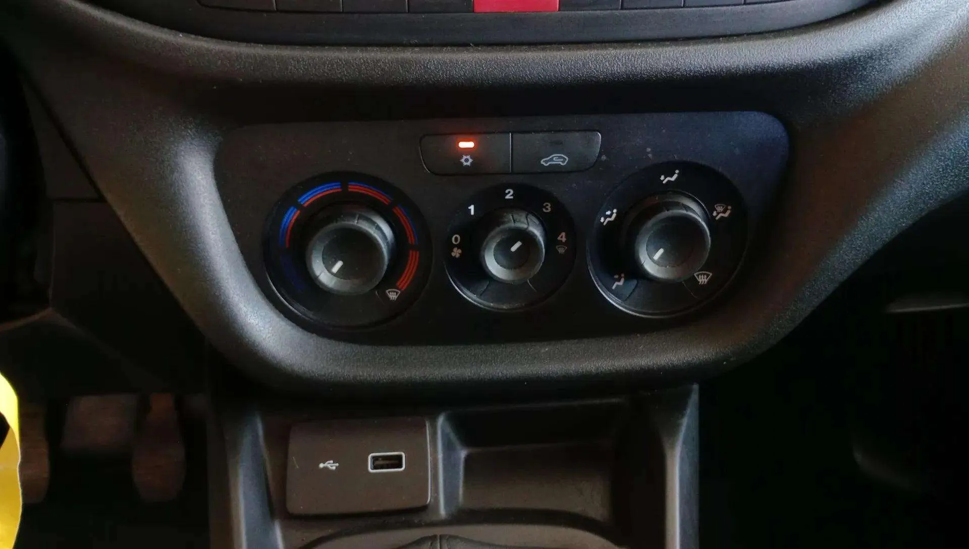 Fiat Doblò Panorama Active N1 1.3 MultiJet E5+ - foto 6