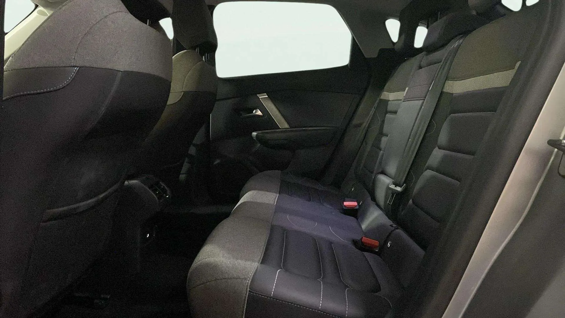 Citroën C4 PureTech 130 EAT8 Shine - foto 11