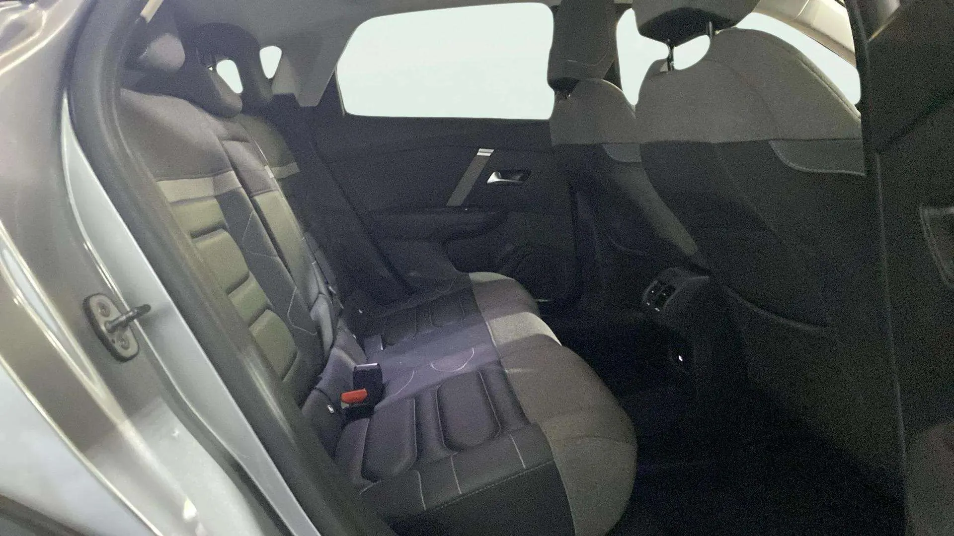 Citroën C4 PureTech 130 EAT8 Shine - foto 13