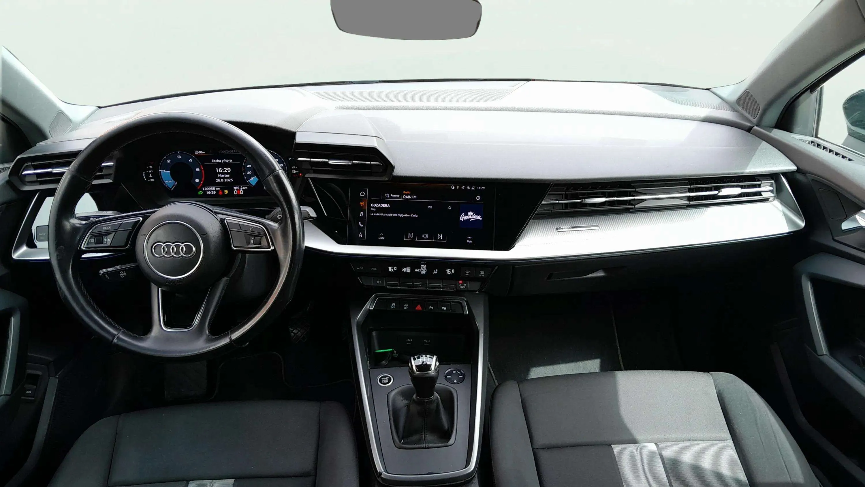Audi A3 Sedan 30 TDI - foto 9