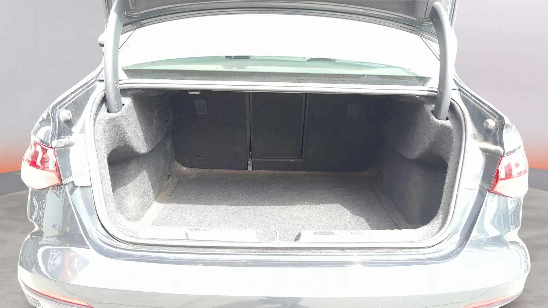 Audi A3 Sedan 30 TDI - foto 16