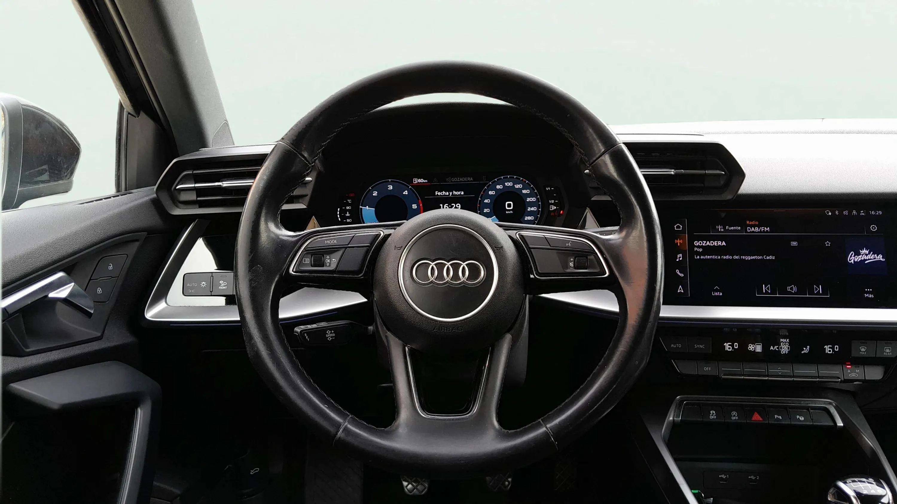 Audi A3 Sedan 30 TDI - foto 11