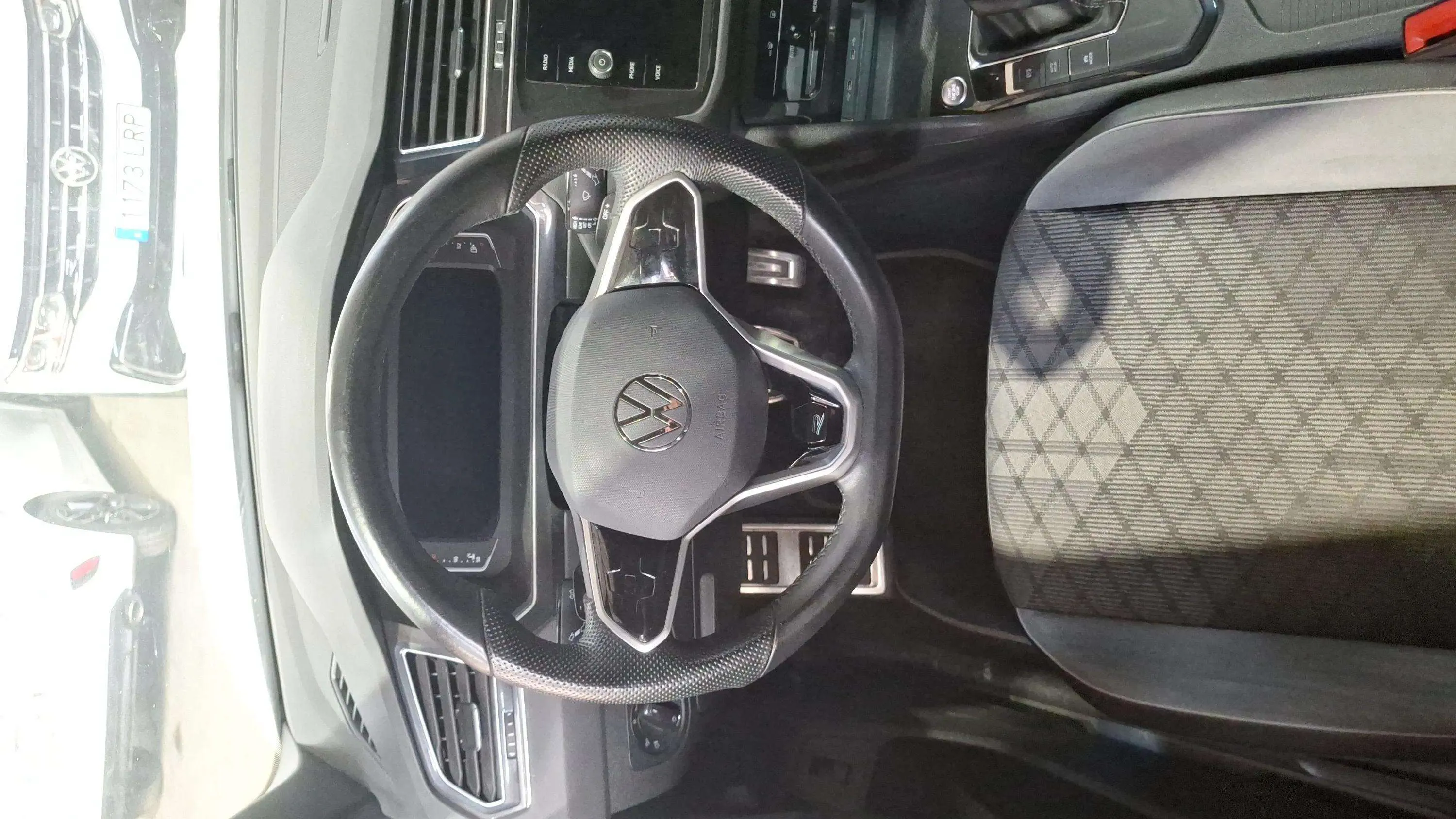 Volkswagen Tiguan R-Line 2.0 TDI DSG - foto 14