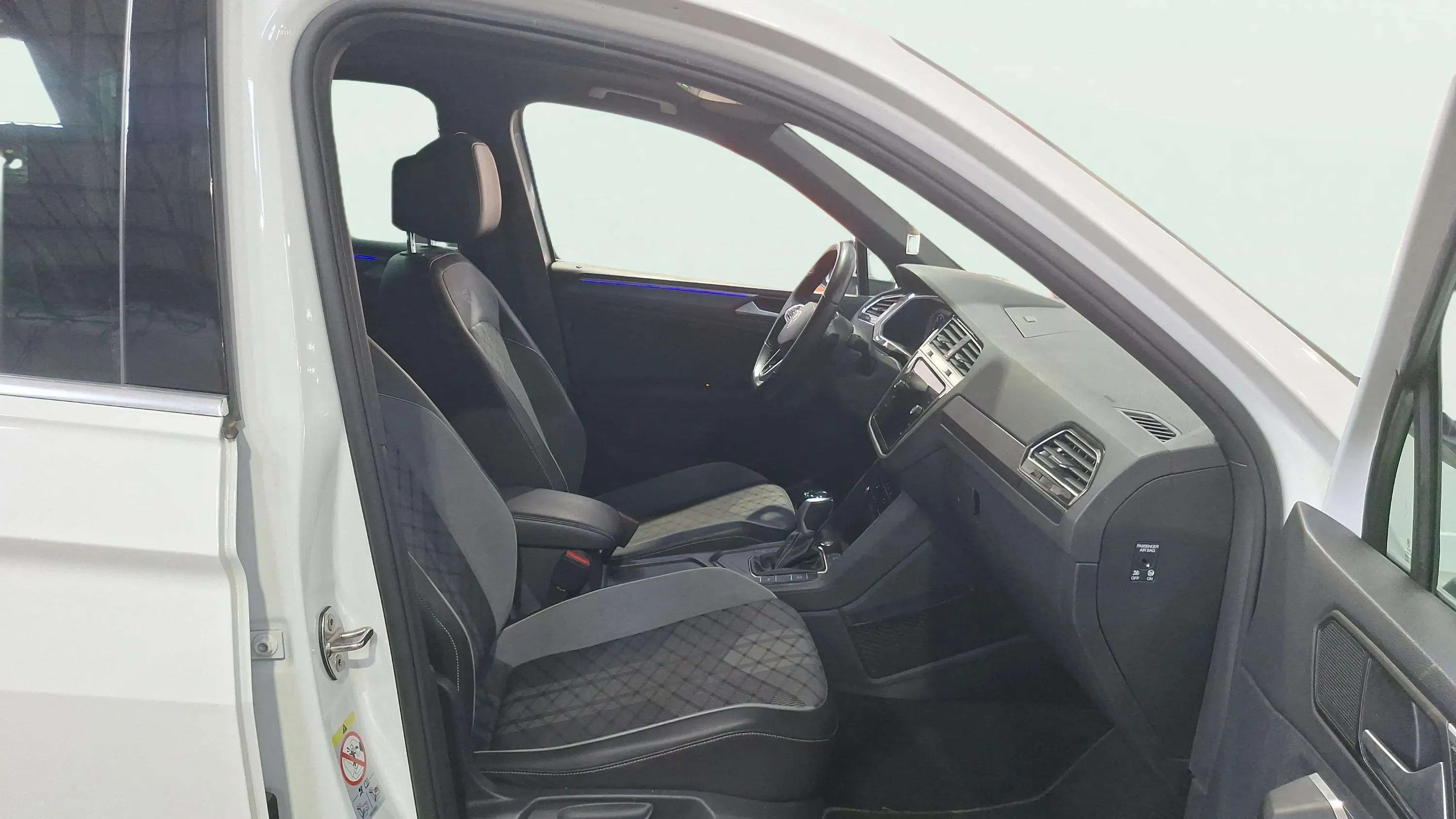 Volkswagen Tiguan R-Line 2.0 TDI DSG - foto 16