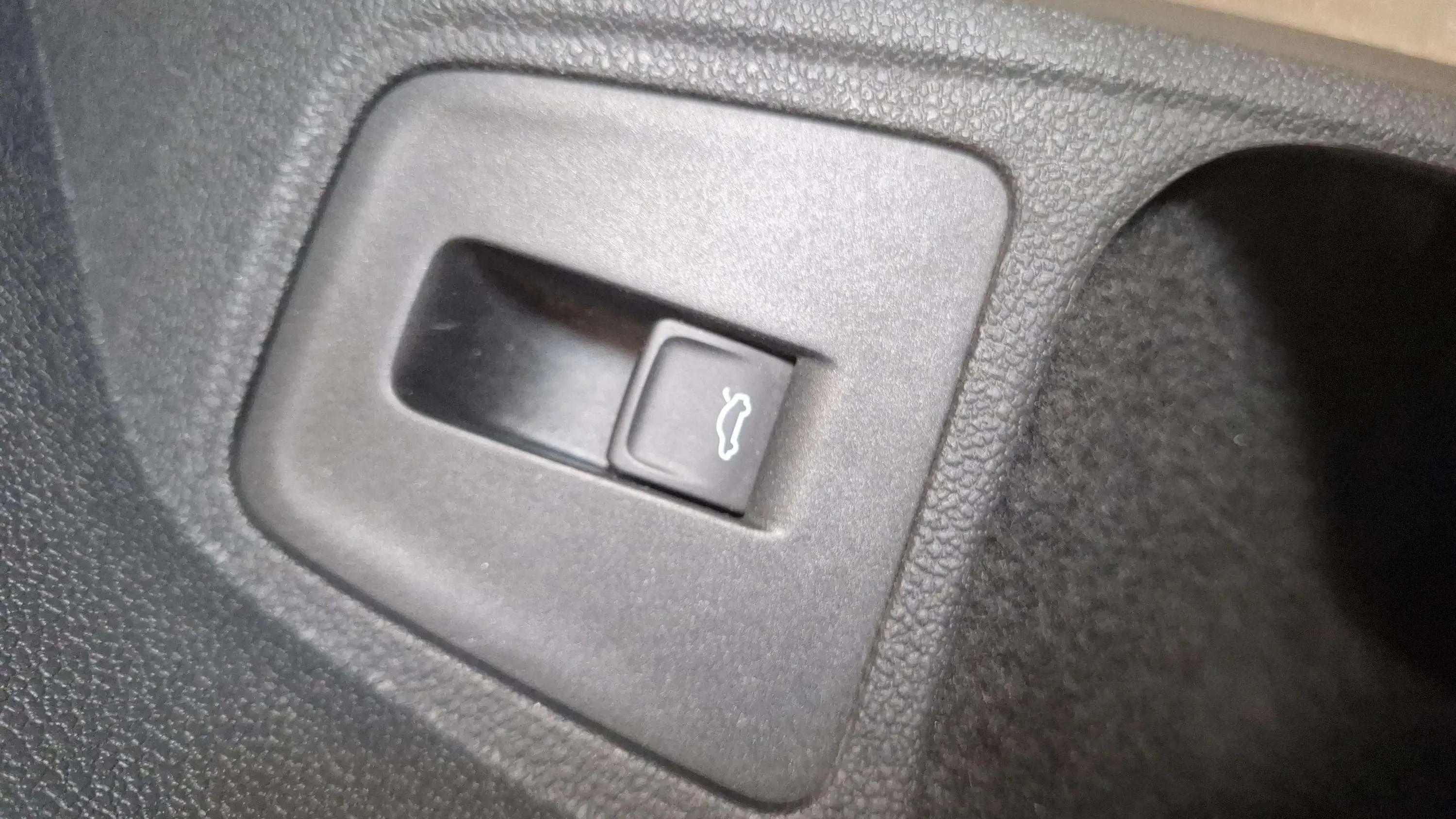 Volkswagen Tiguan R-Line 2.0 TDI DSG - foto 22