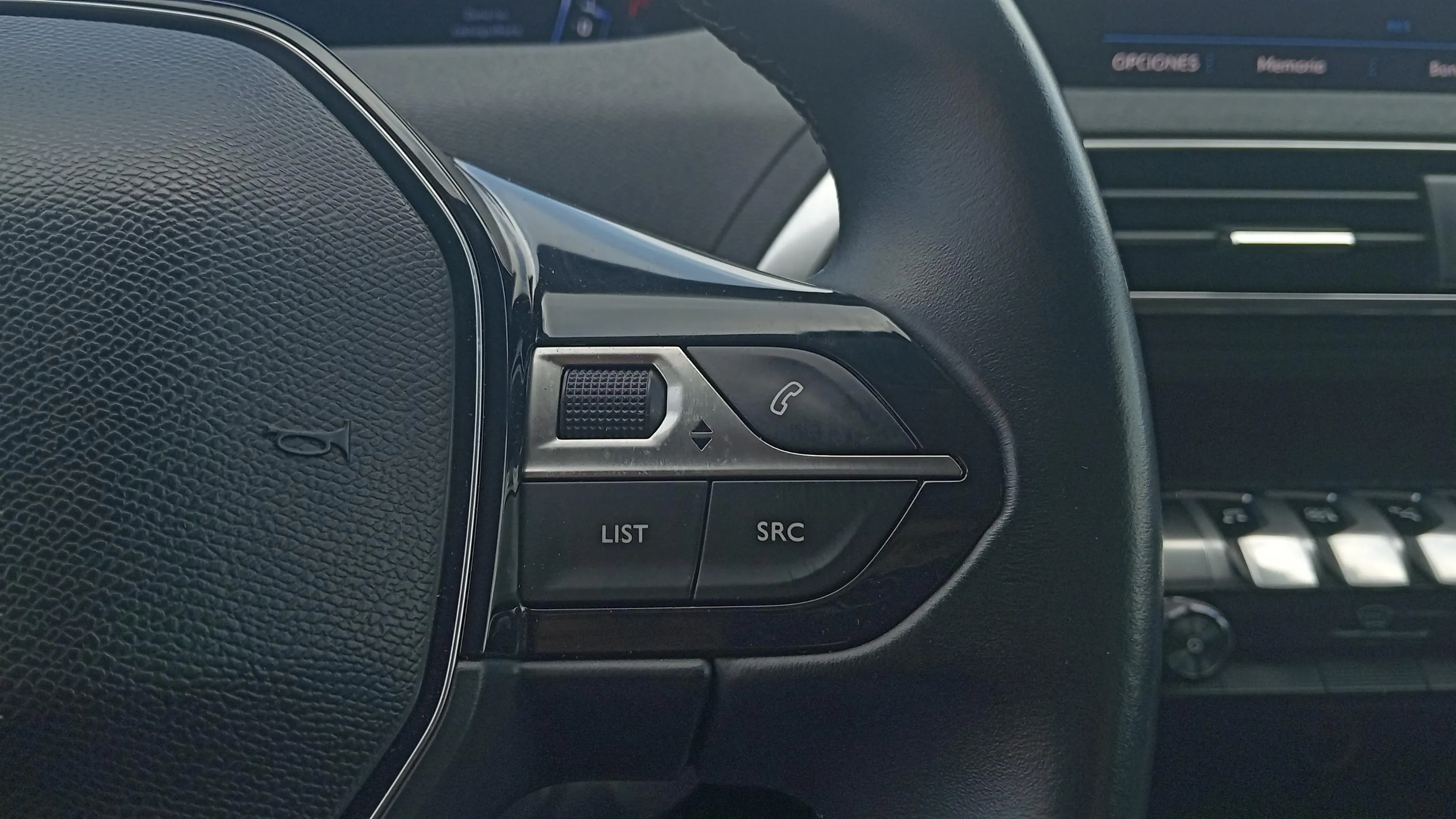 Peugeot 3008 1.5L BlueHDi Active - foto 21