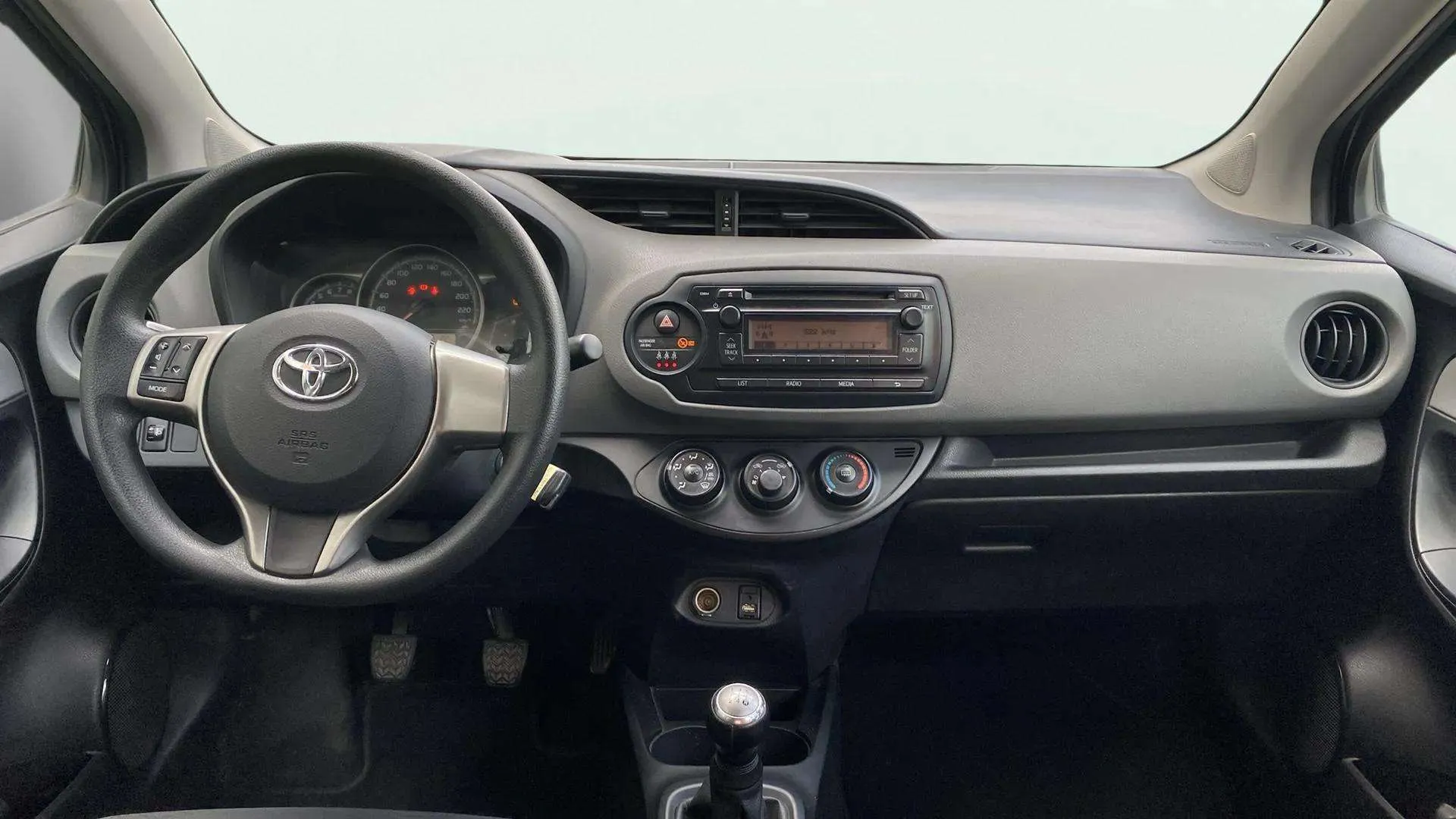 Toyota Yaris 1.0 70 Active - foto 11