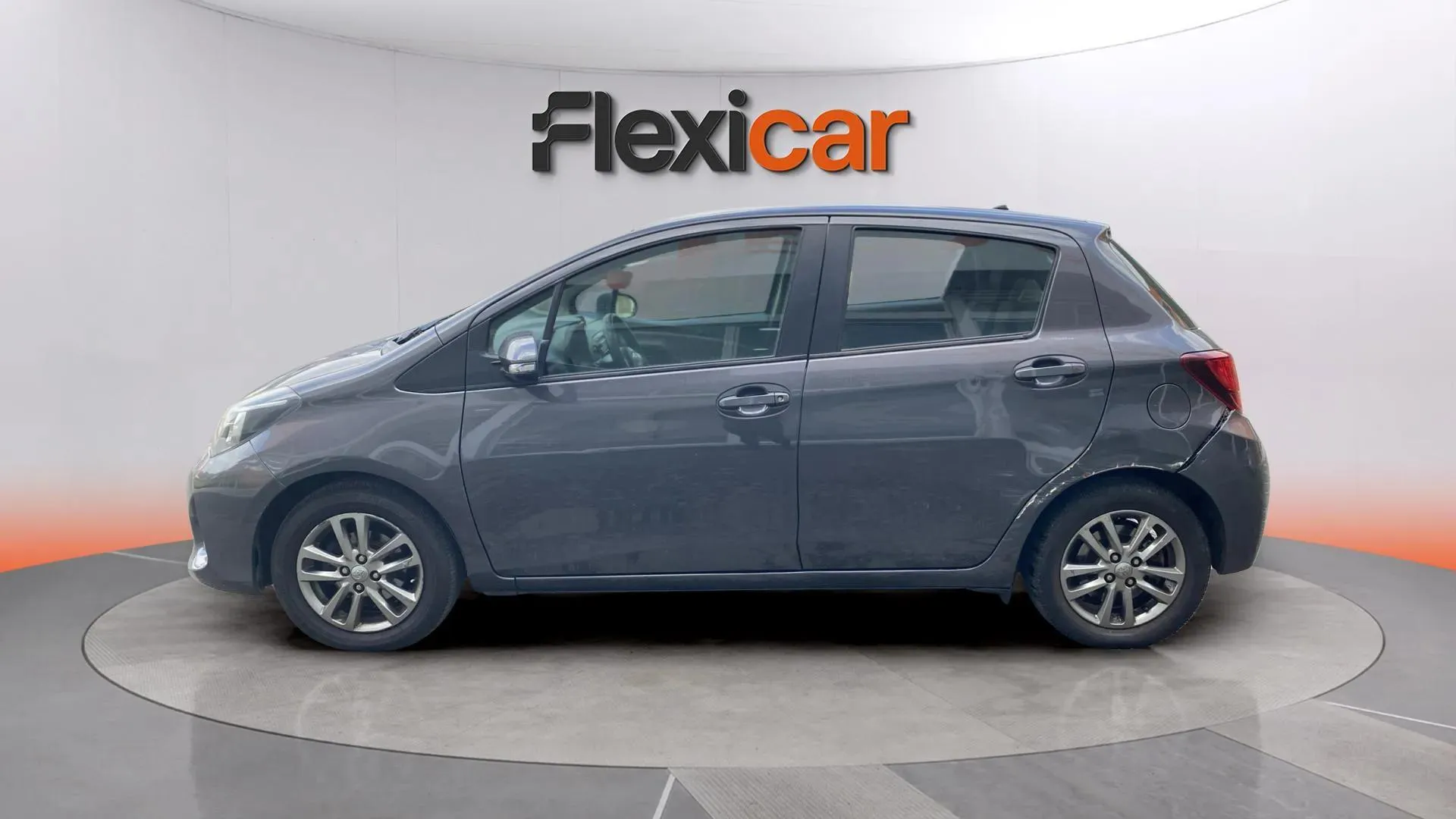 Toyota Yaris 1.0 70 Active - foto 5