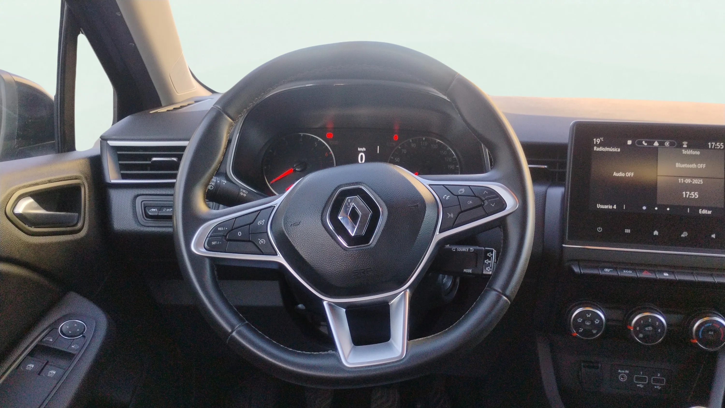 Renault Clio Equilibre TCe - foto 10