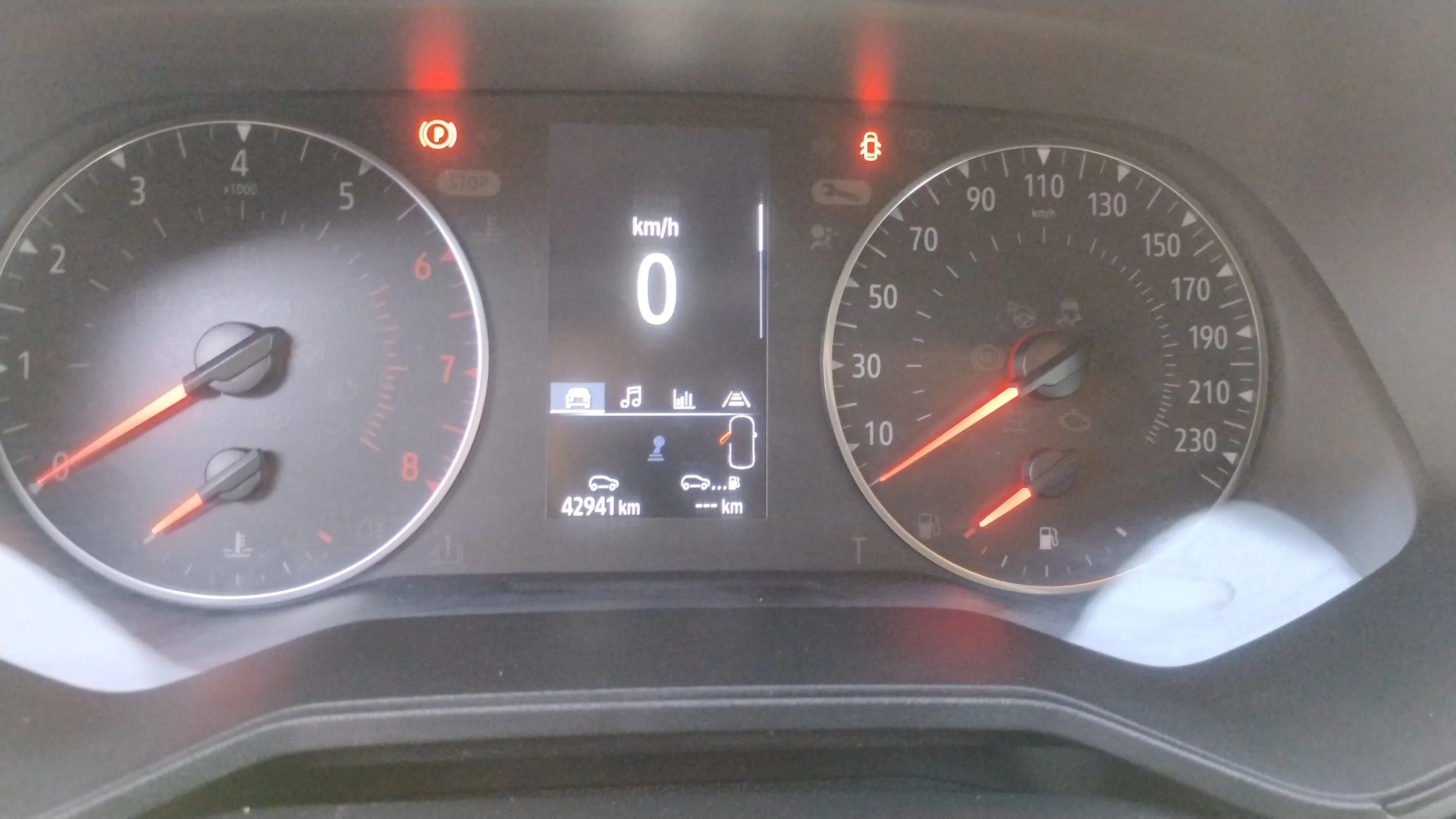 Renault Clio Equilibre TCe - foto 11