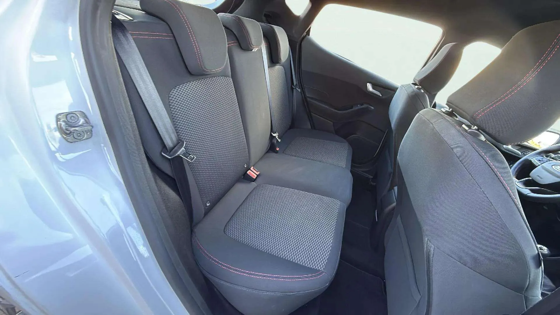 Ford Fiesta 1.0 EcoBoost ST-Line - foto 12