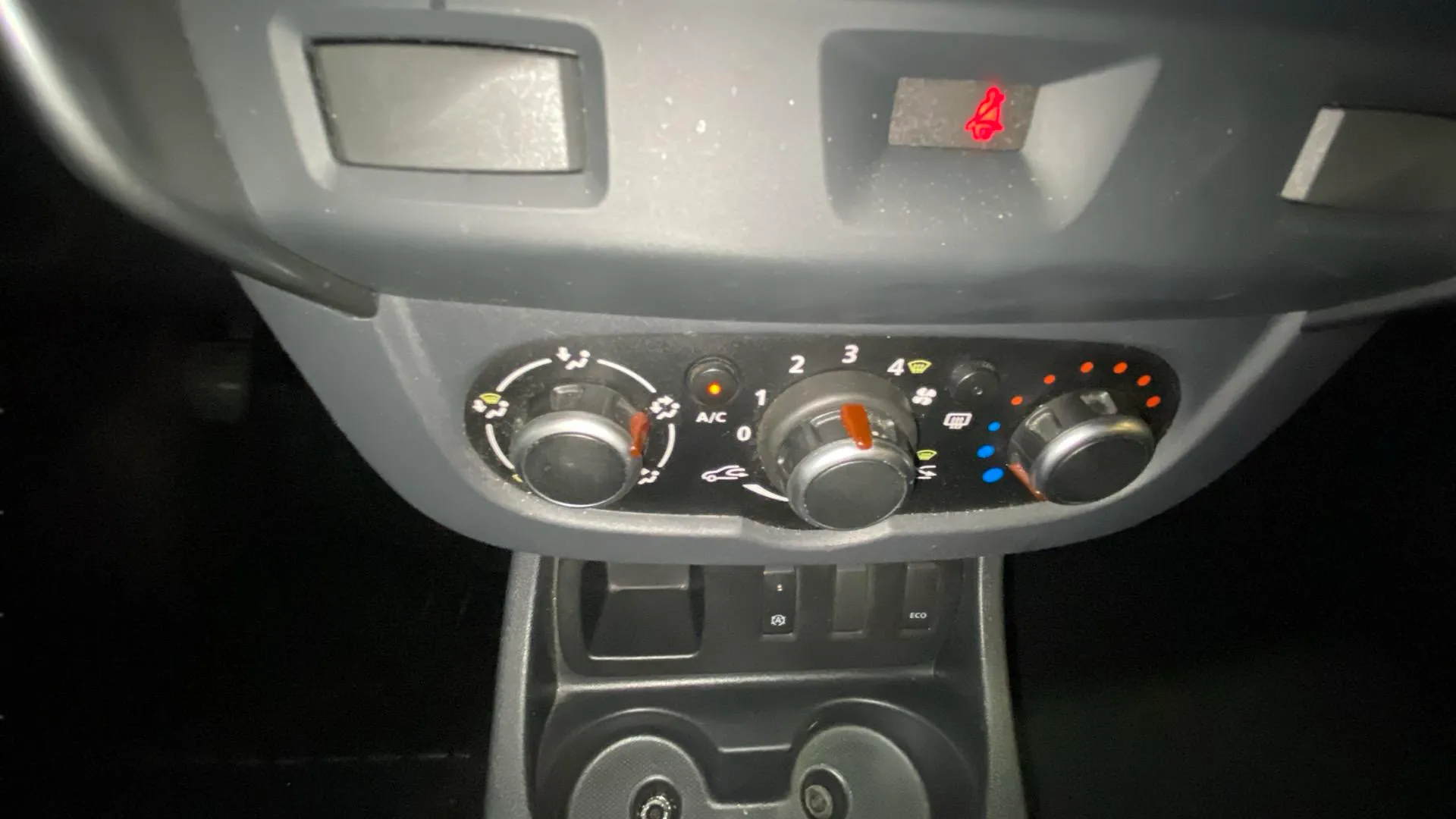 Dacia Duster Access 1.6 4x2 - foto 15