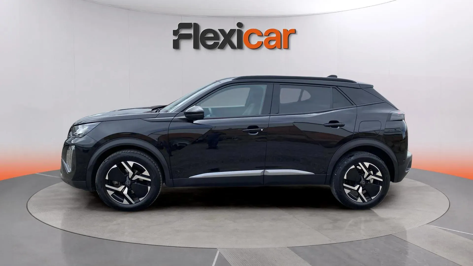Peugeot 2008 Allure PureTech 130 EAT8 - foto 4