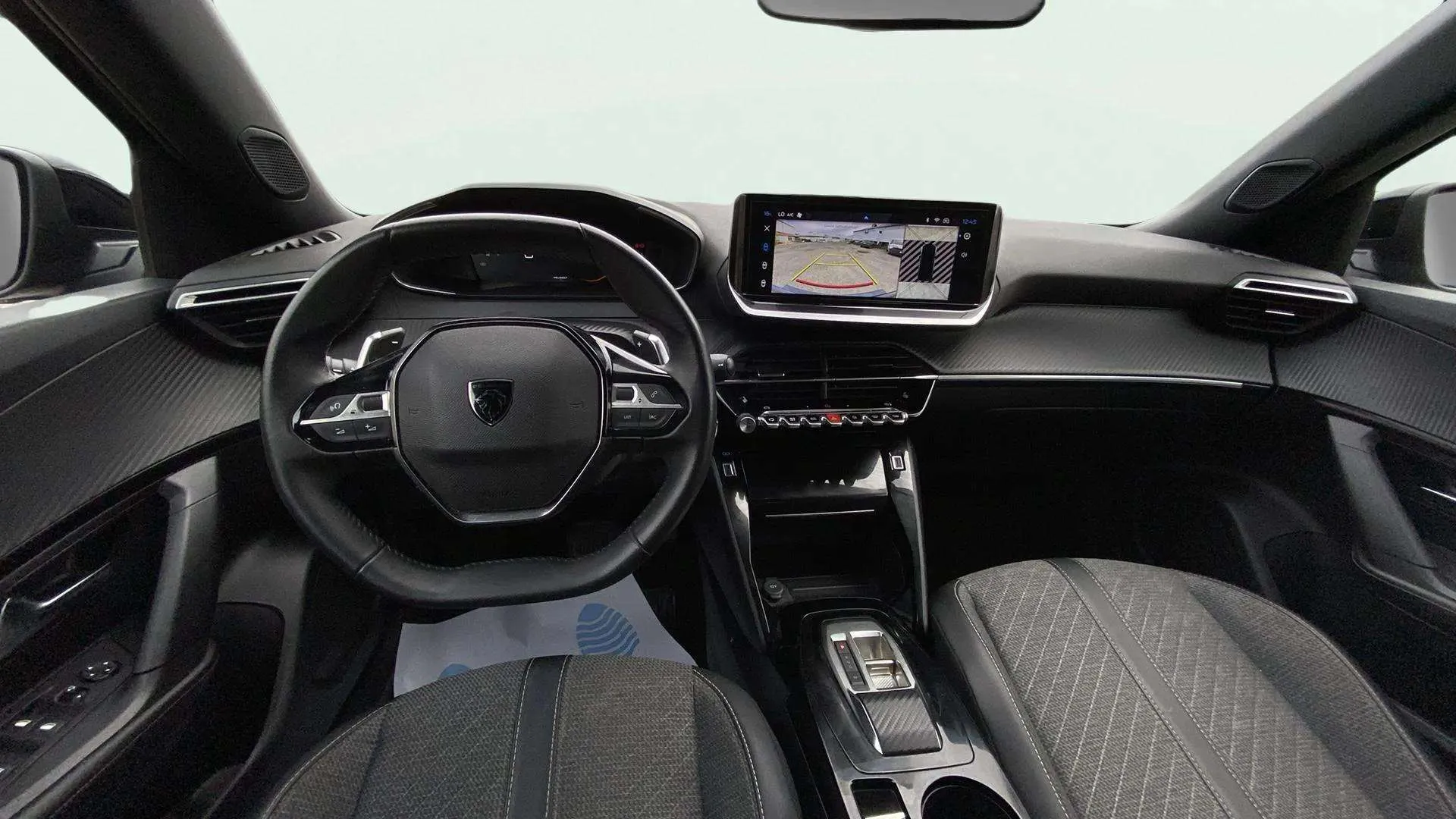 Peugeot 2008 Allure PureTech 130 EAT8 - foto 10