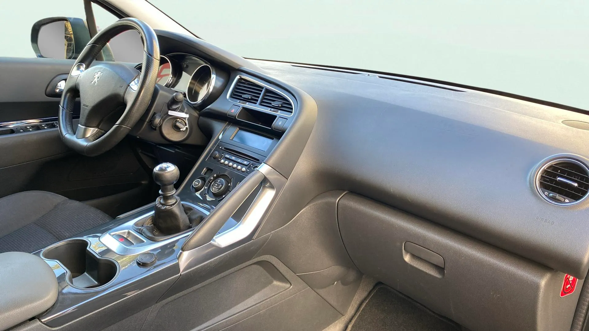 Peugeot 3008 Allure 1.2 PureTech 130 - foto 16