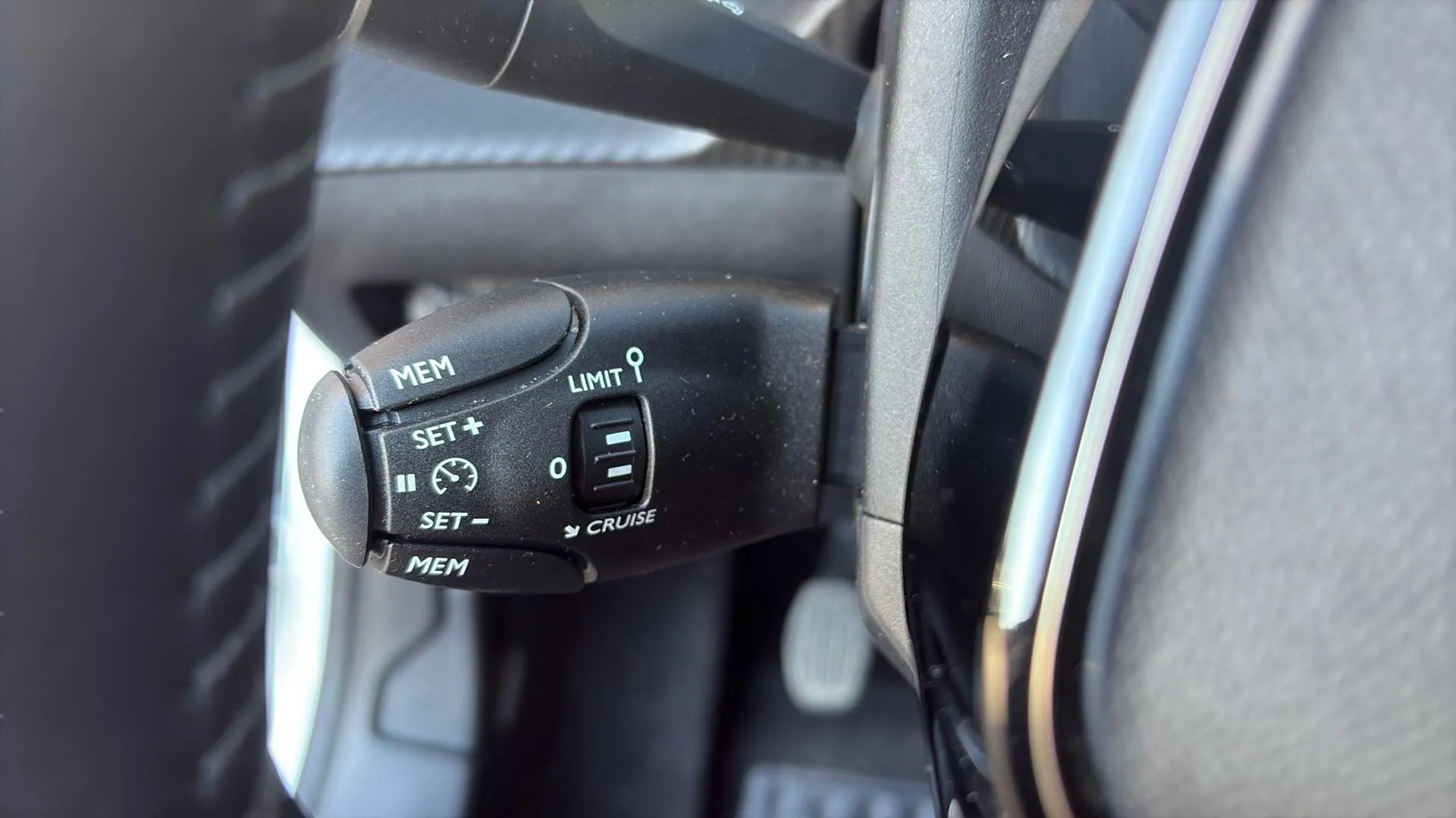 Peugeot 208 Style Gasolina 100 - foto 7