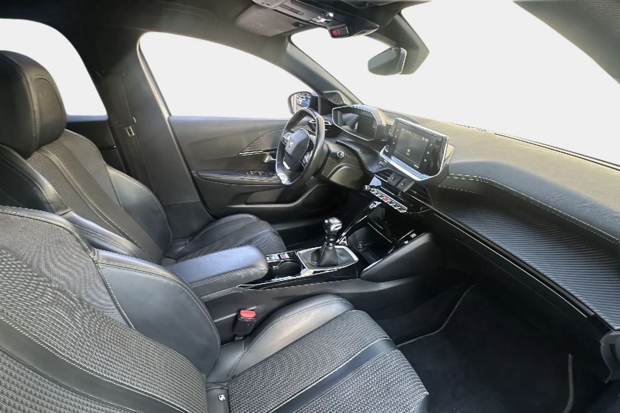 Peugeot 208 PureTech GT Line - foto 10