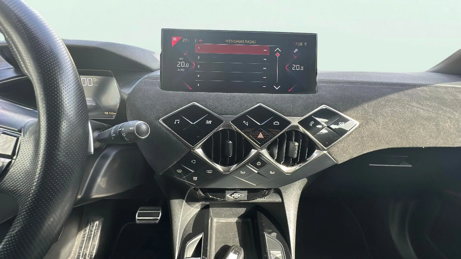 DS DS 3 Crossback PureTech Performance Line - foto 15