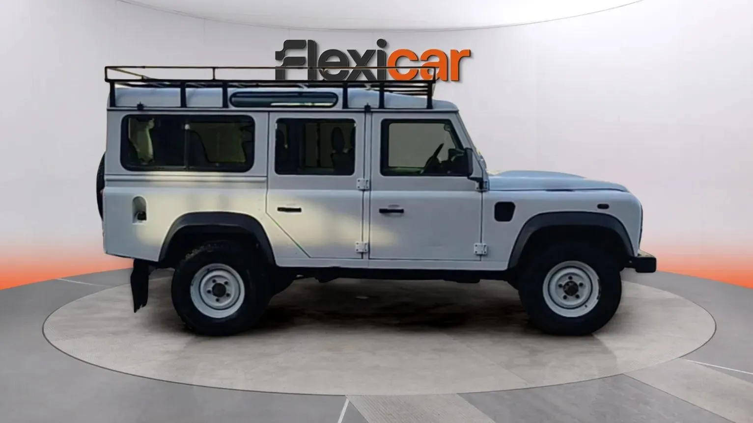 Land Rover Defender 110 SW E - foto 8