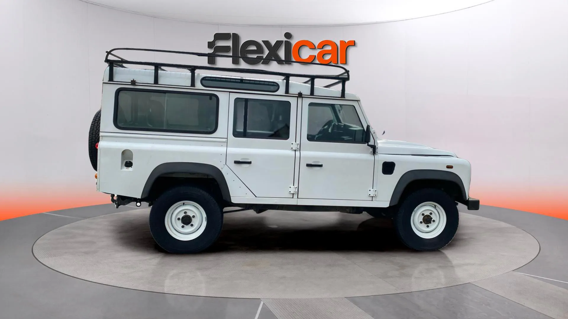 Land Rover Defender 110 SW E - foto 5
