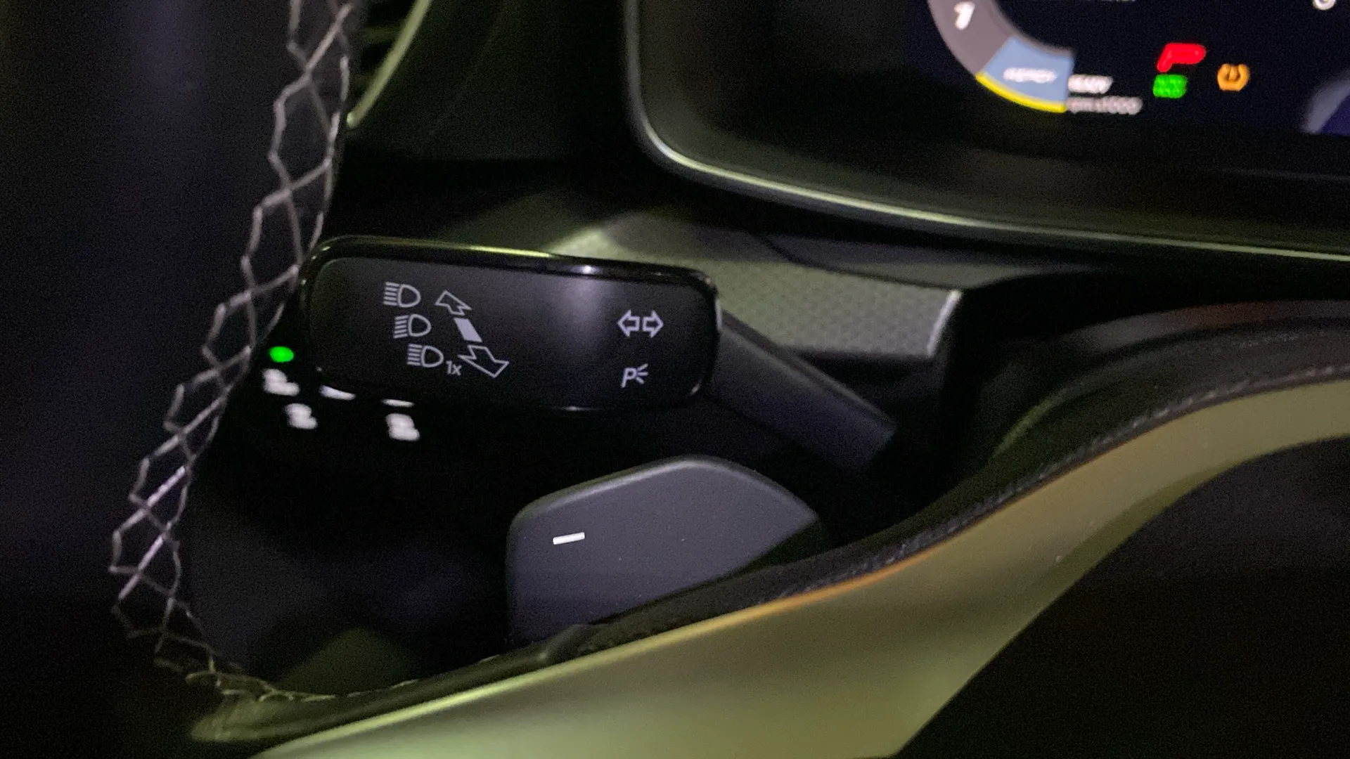 SEAT León 1.5 eTSI DSG Style 25 Aniversario - foto 17