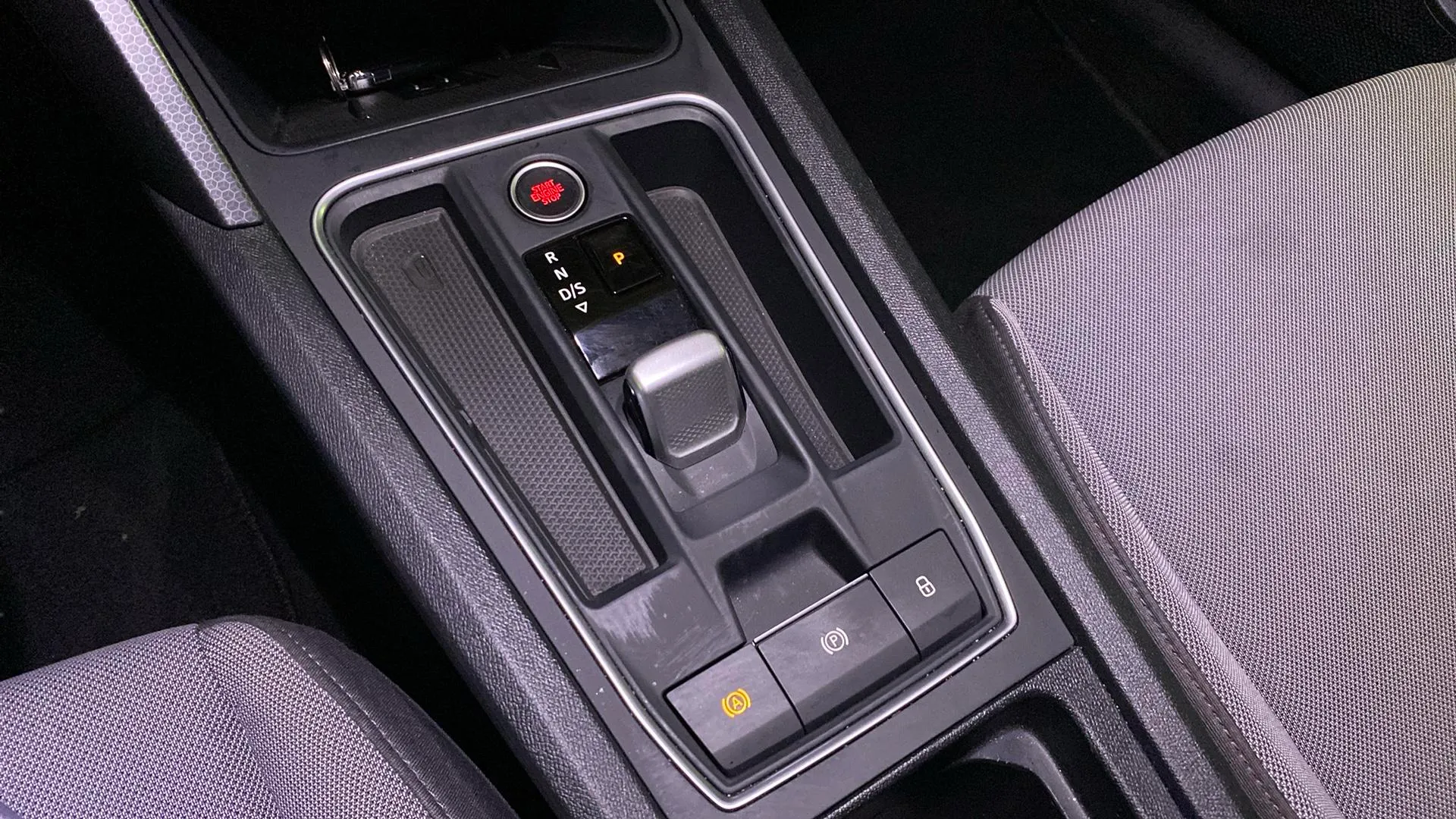 SEAT León 1.5 eTSI DSG Style 25 Aniversario - foto 25