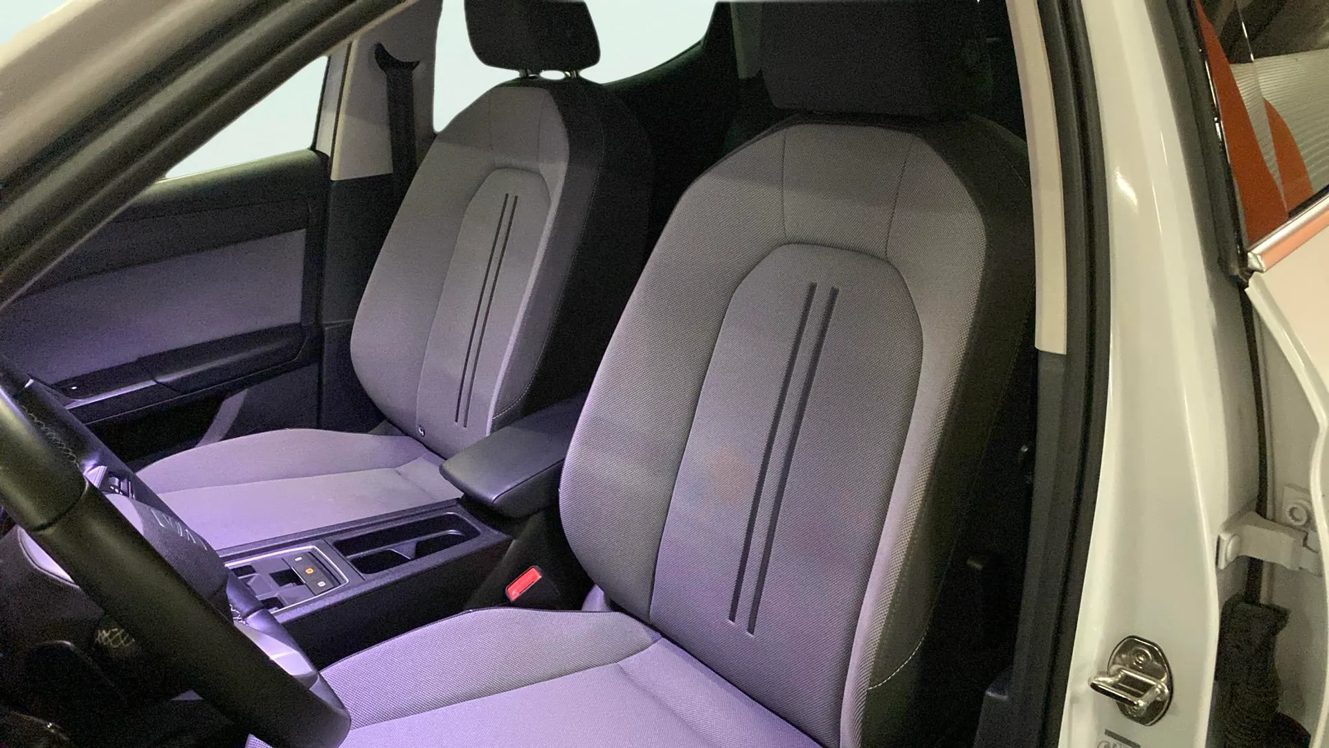 SEAT León 1.5 eTSI DSG Style 25 Aniversario - foto 26