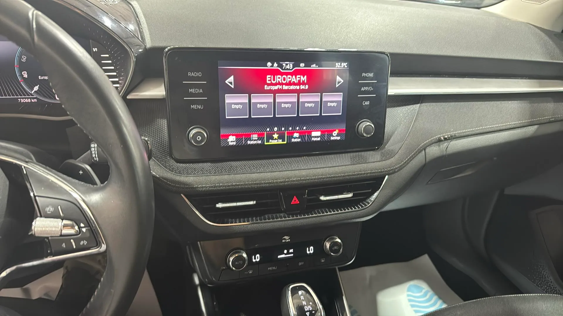 Škoda Fabia 1.0 TSI DSG Ambition - foto 9