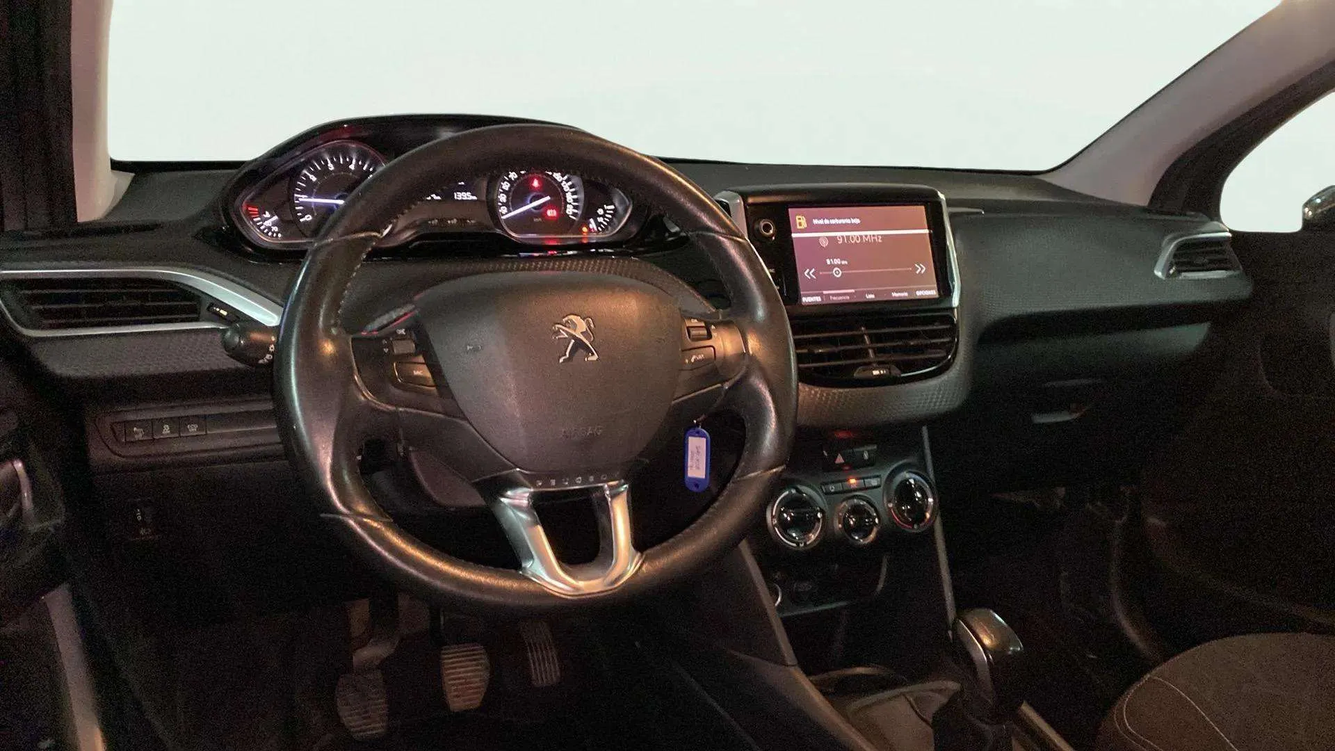 Peugeot 2008 Style 1.2L PureTech - foto 9