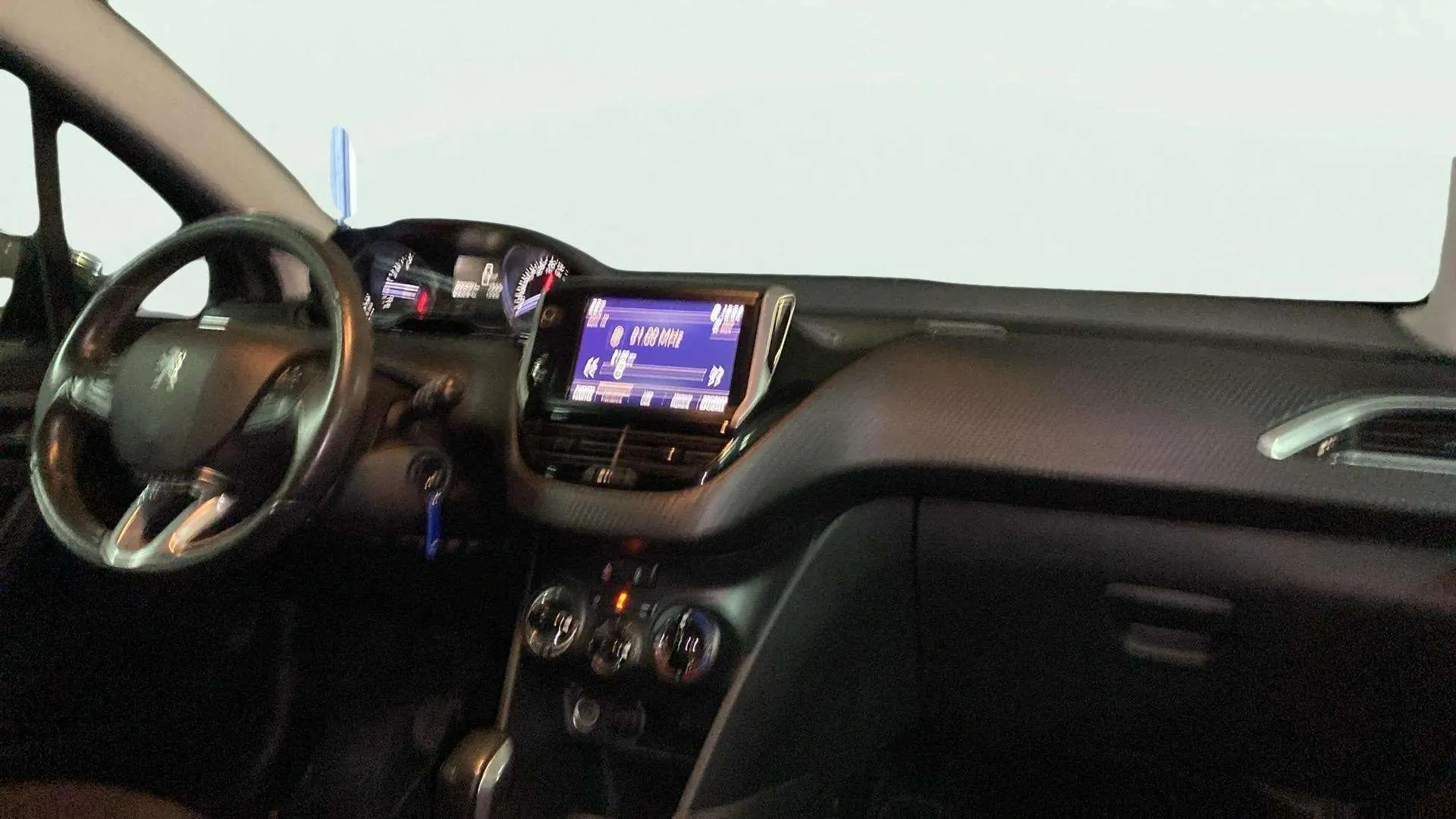 Peugeot 2008 Style 1.2L PureTech - foto 21