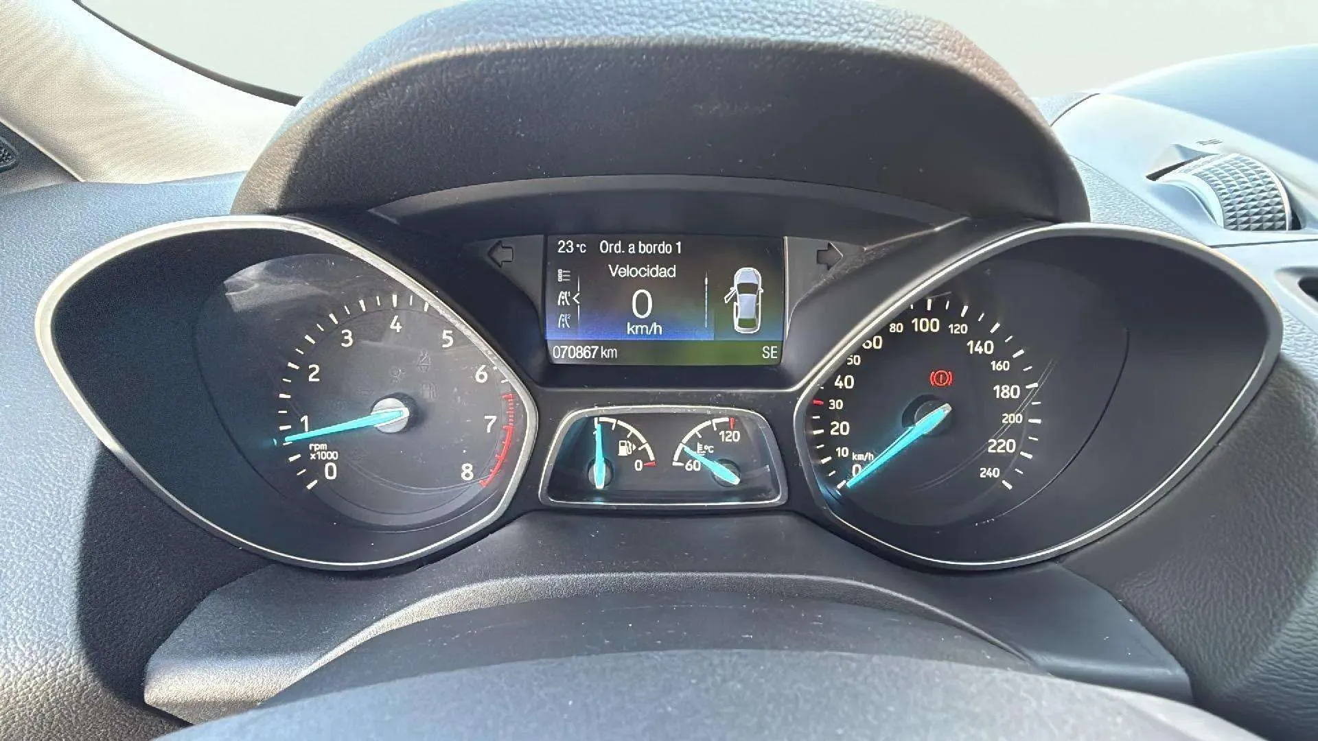 Ford Kuga 1.5 EcoBoost A-S-S 4x2 Trend+ - foto 18
