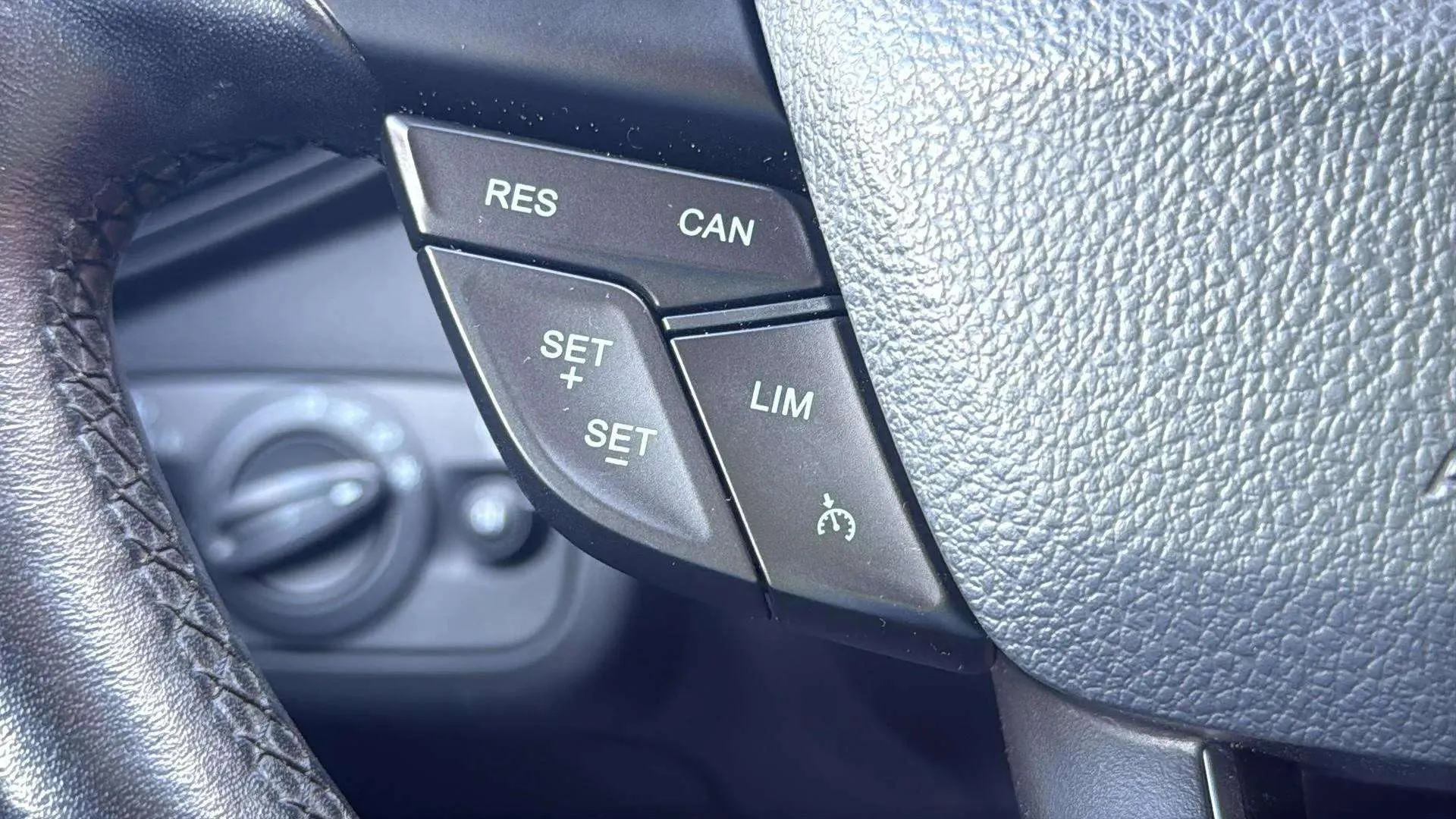 Ford Kuga 1.5 EcoBoost A-S-S 4x2 Trend+ - foto 17