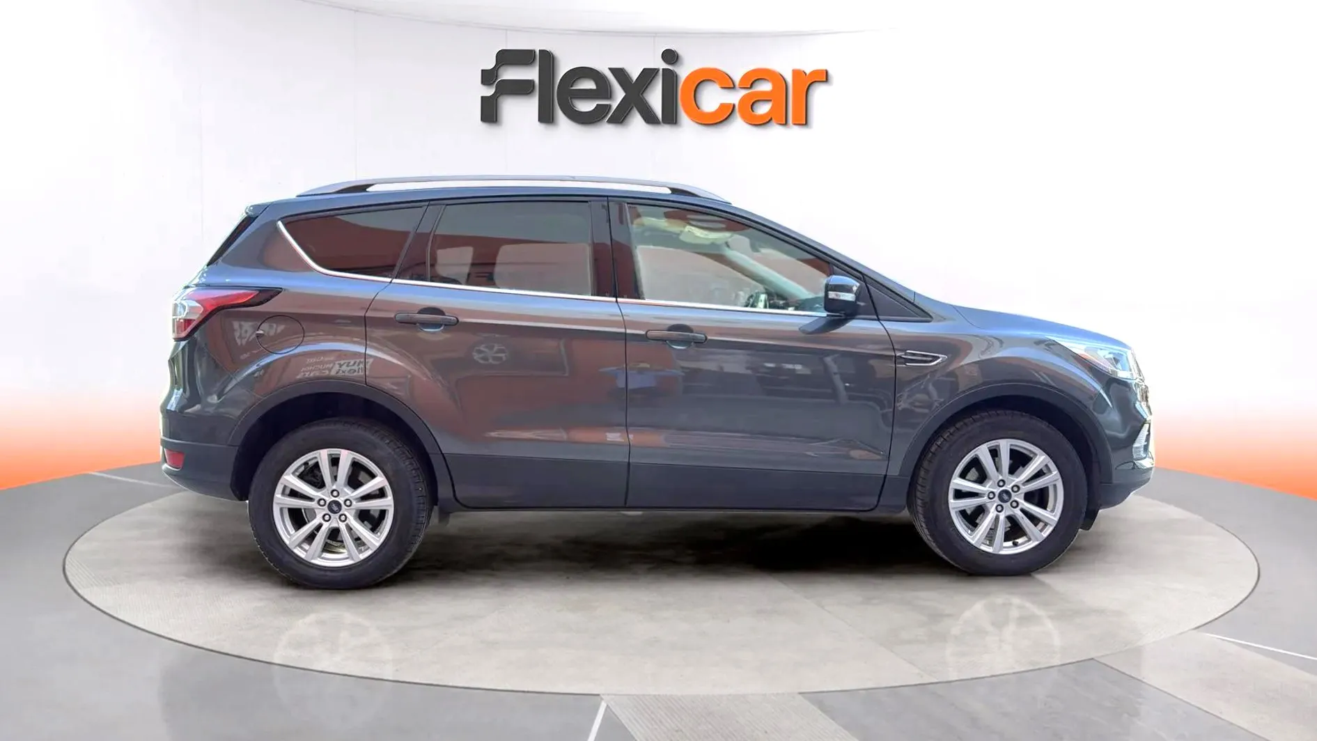 Ford Kuga 1.5 EcoBoost A-S-S 4x2 Trend+ - foto 12