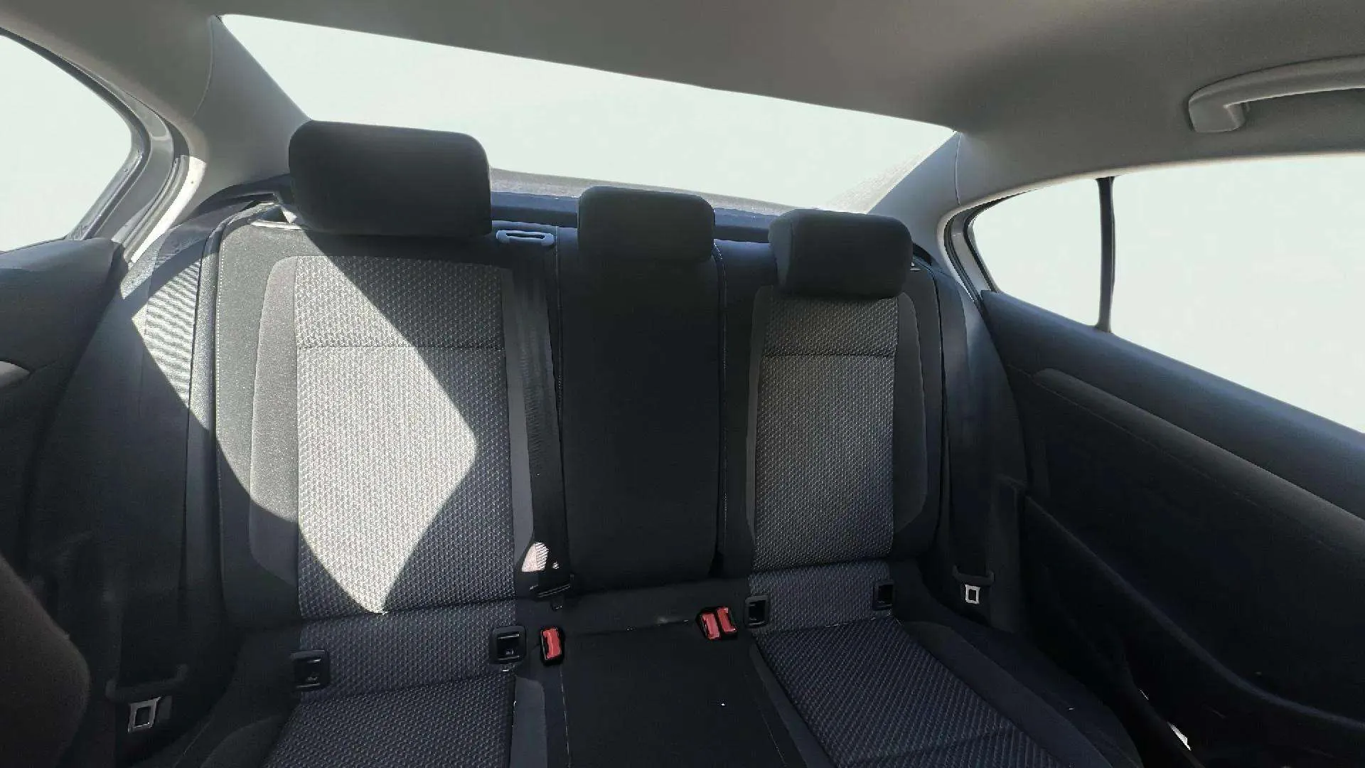 Volkswagen Passat 2.0 TDI DSG - foto 41