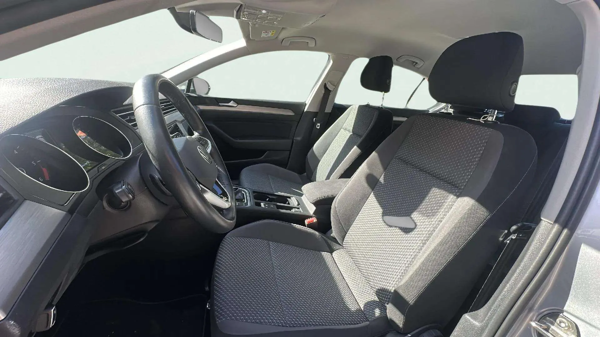 Volkswagen Passat 2.0 TDI DSG - foto 9