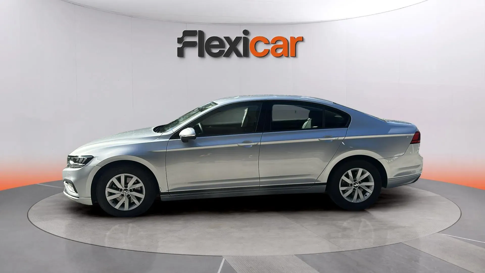 Volkswagen Passat 2.0 TDI DSG - foto 5