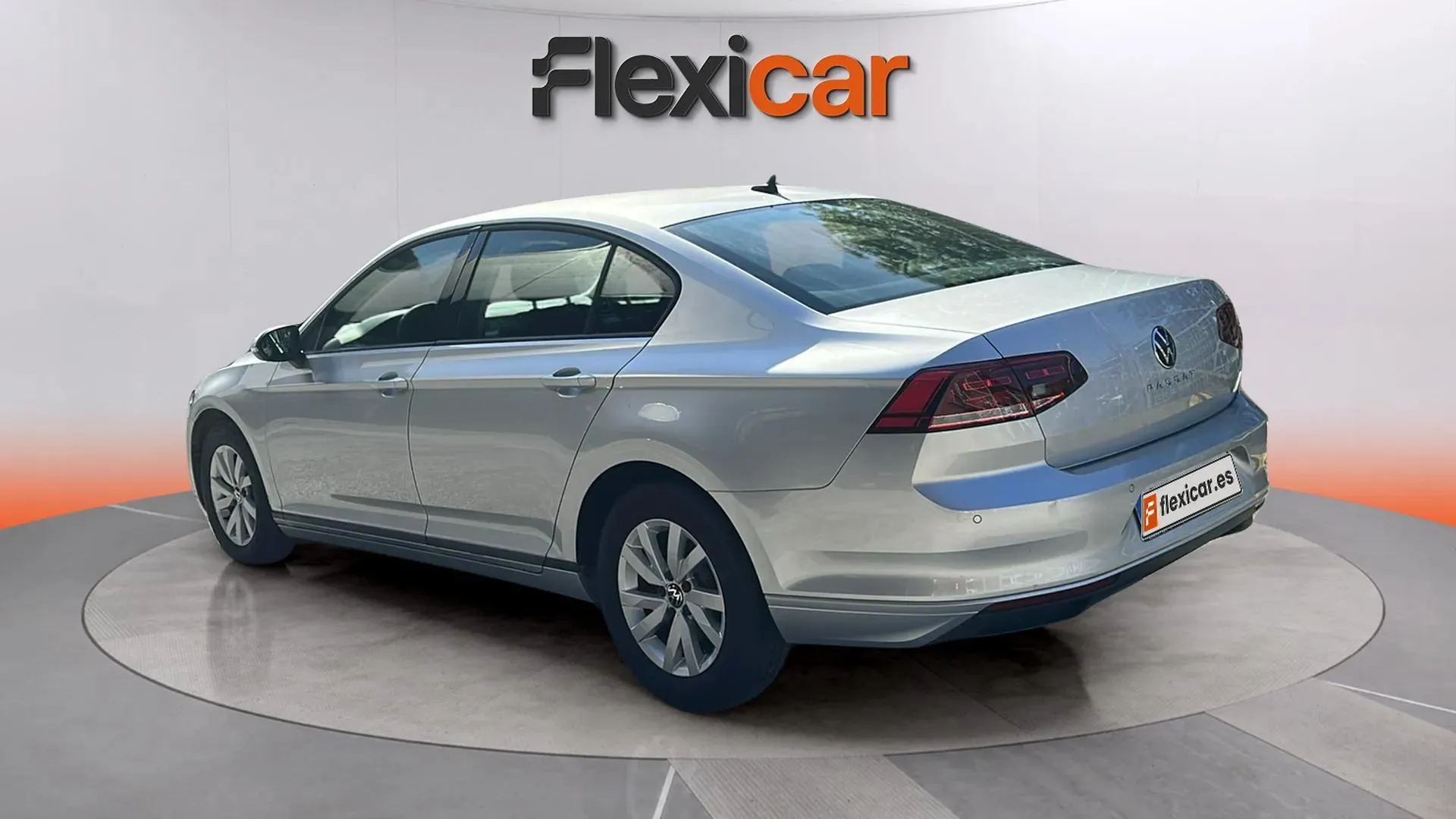Volkswagen Passat 2.0 TDI DSG - foto 8