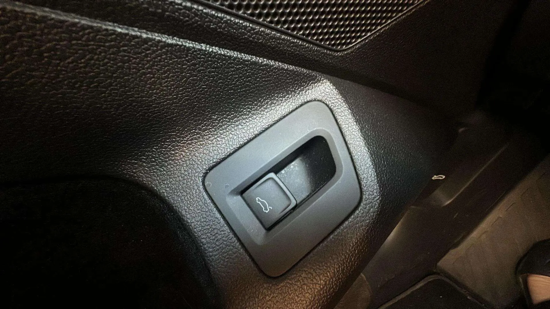 Volkswagen Passat 2.0 TDI DSG - foto 34