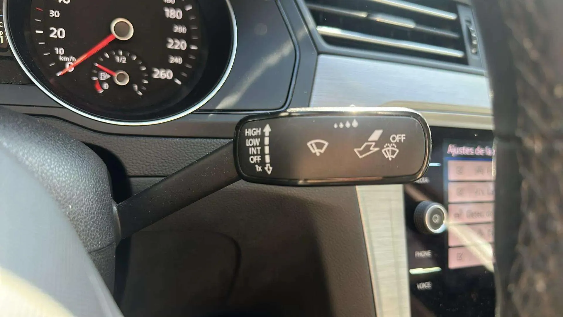 Volkswagen Passat 2.0 TDI DSG - foto 32
