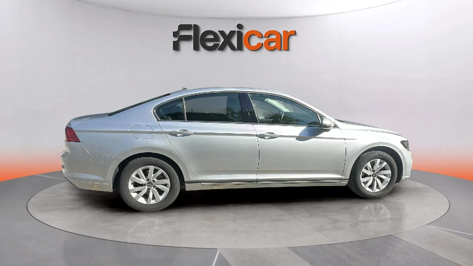 Volkswagen Passat 2.0 TDI DSG - foto 4