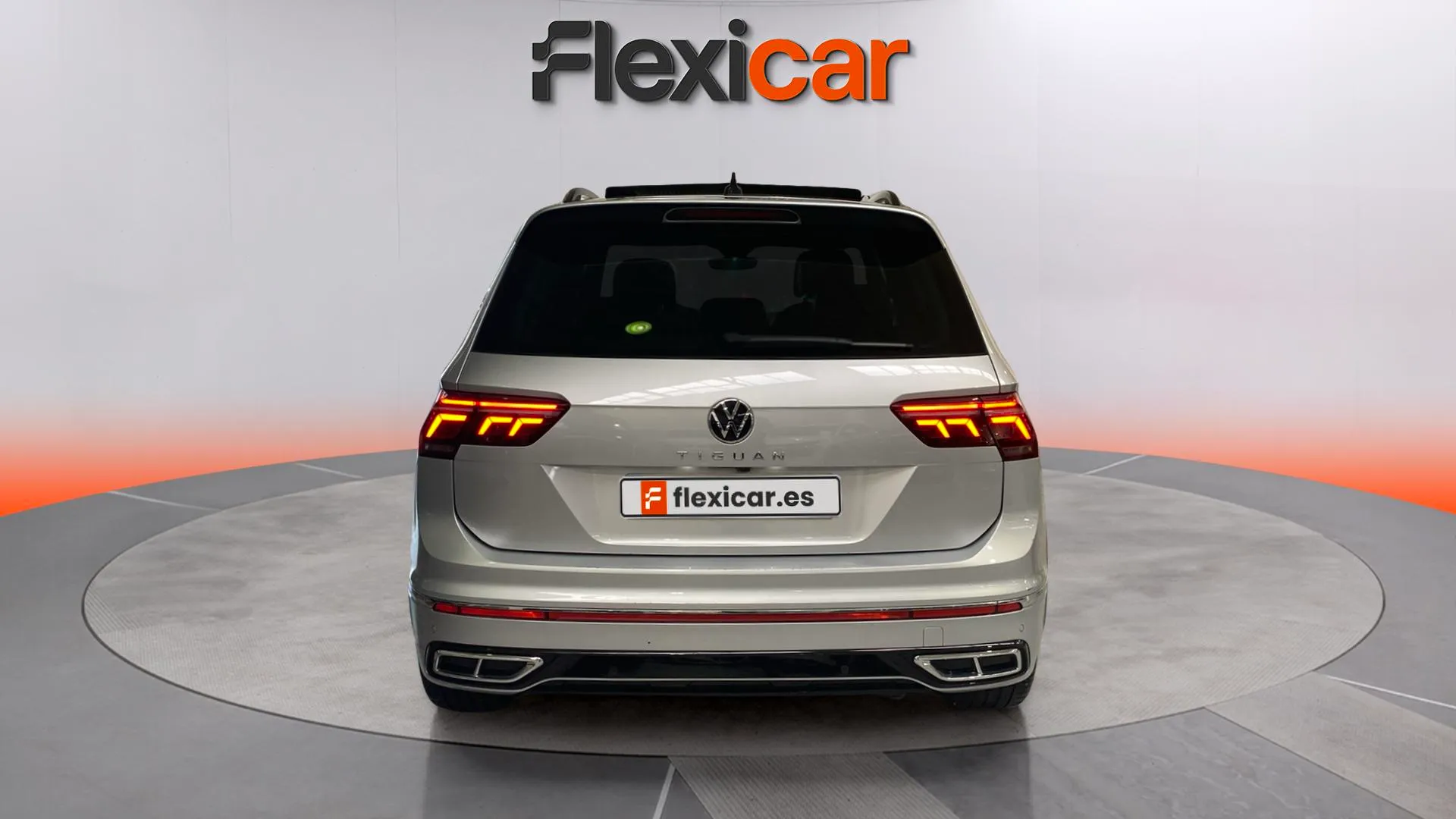 Volkswagen Tiguan R-Line 2.0 TDI DSG - foto 8