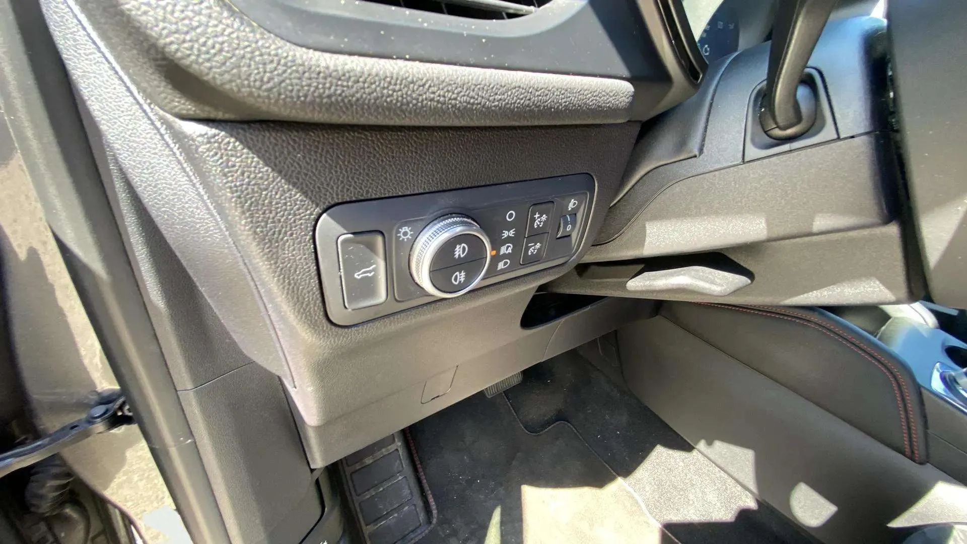 Ford Kuga ST-Line X 2.5 Duratec Fhev 4x4 Aut - foto 22